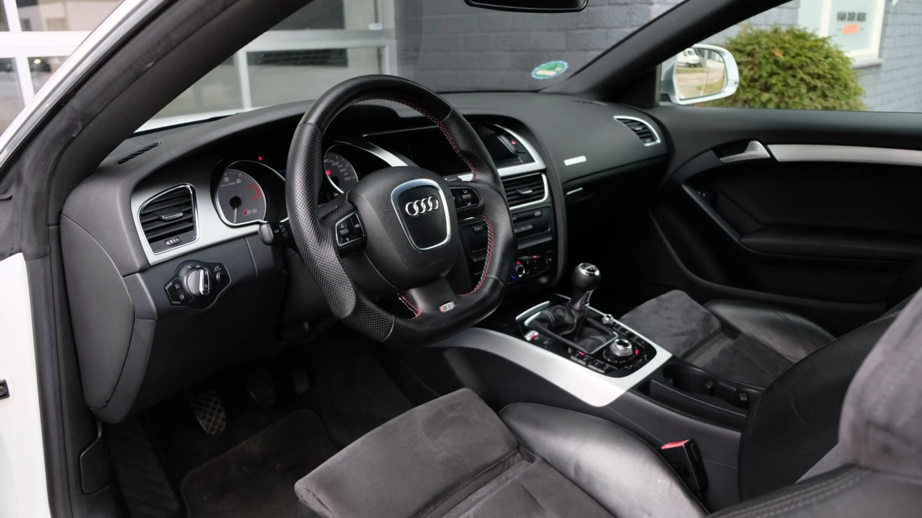 Audi S5 Coupé 4.2 FSI quattro 354PK 20inch RS5 Rotor — photo 6