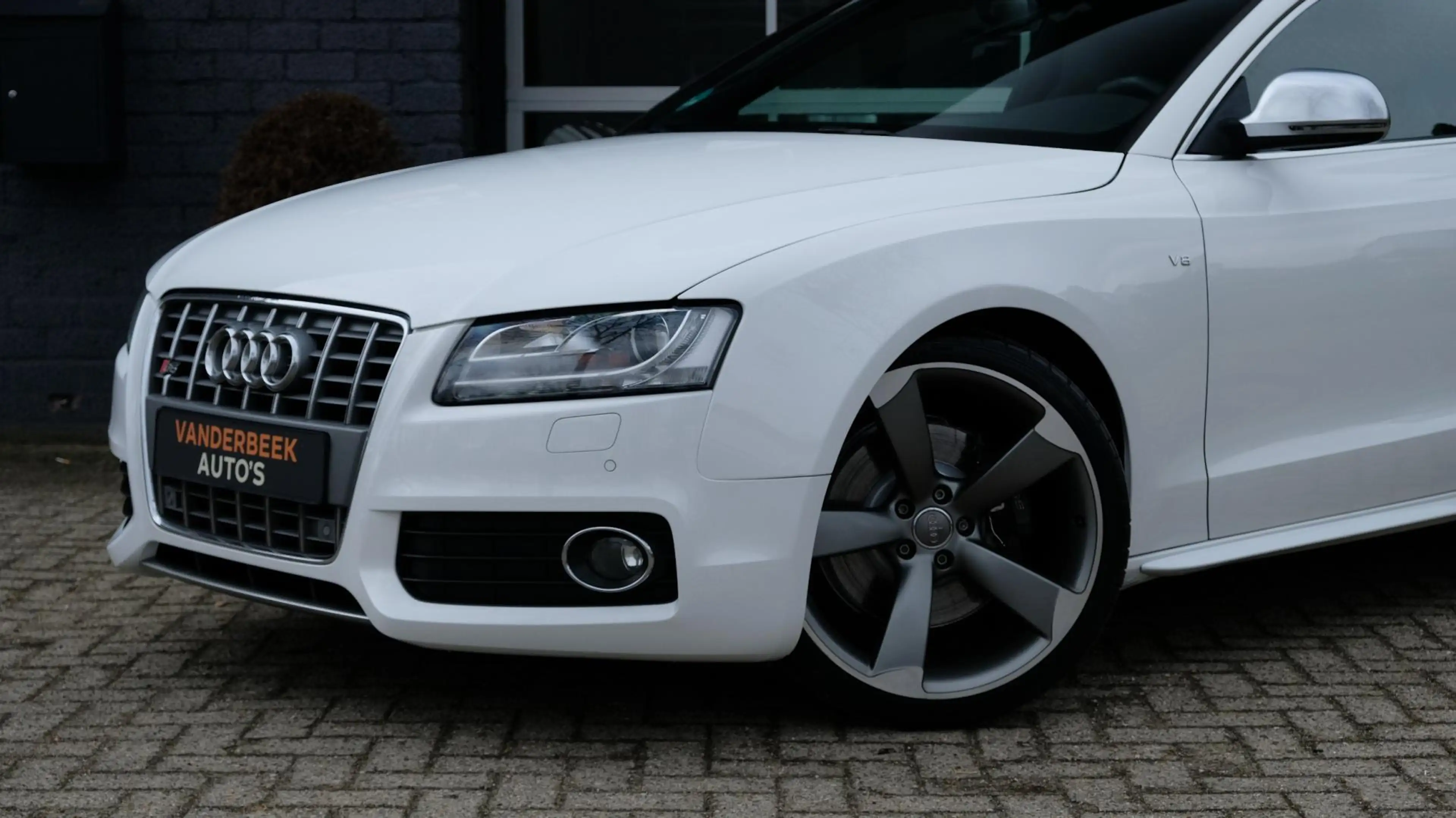 Audi S5 Coupé 4.2 FSI quattro 354PK 20inch RS5 Rotor — photo 14