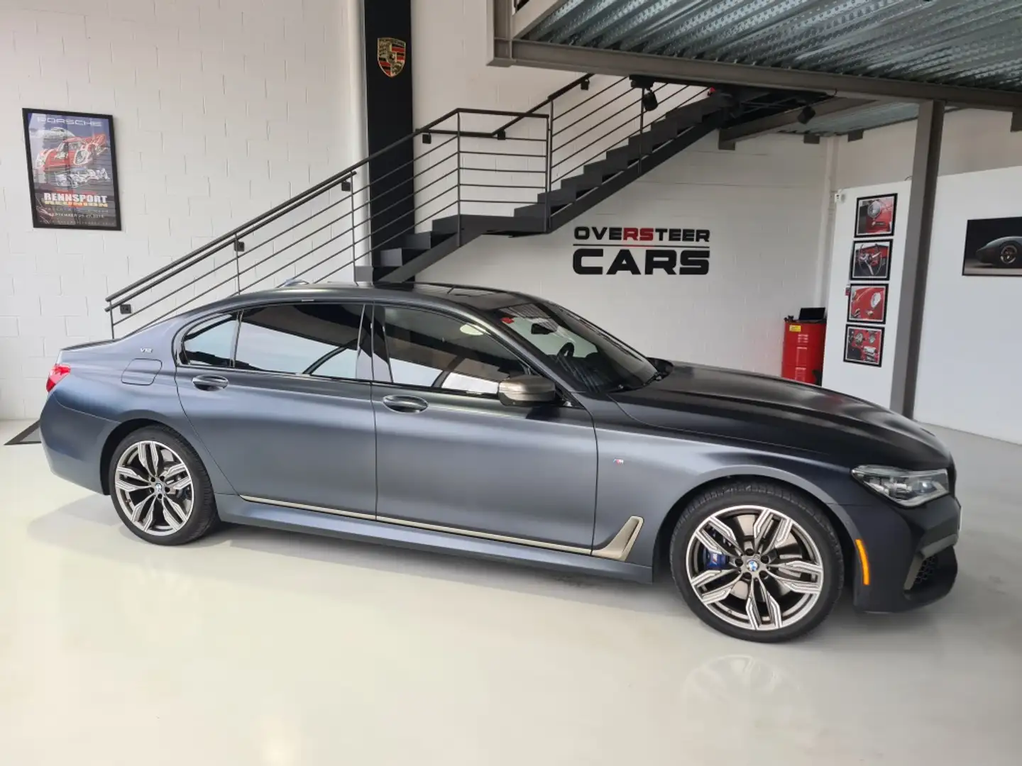 BMW 760 M760LiA xDrive Schwarz - 2