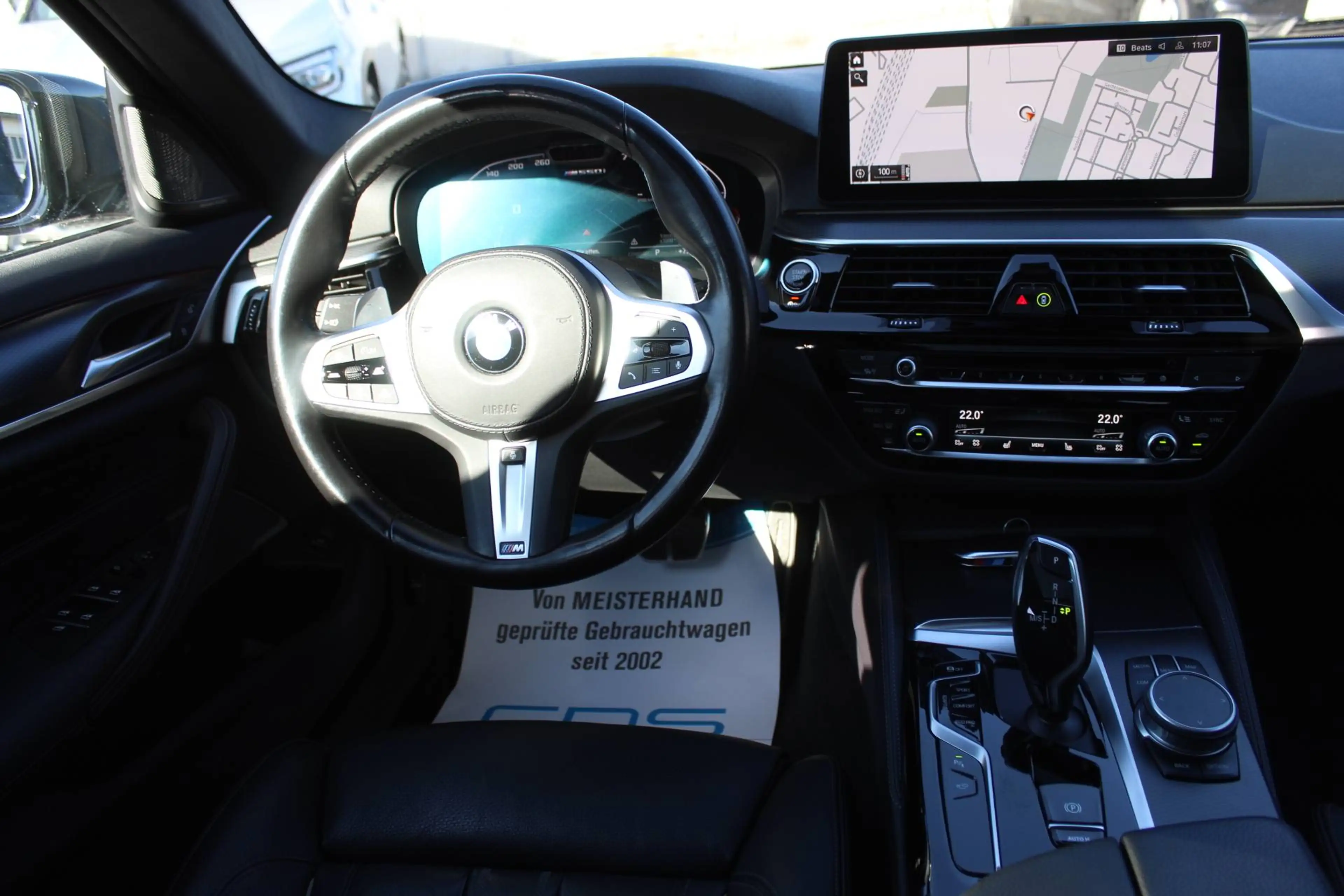 BMW M550 i xDrive Limo. M+HUD+Standh.+H&K+Komfortsitz — photo 6