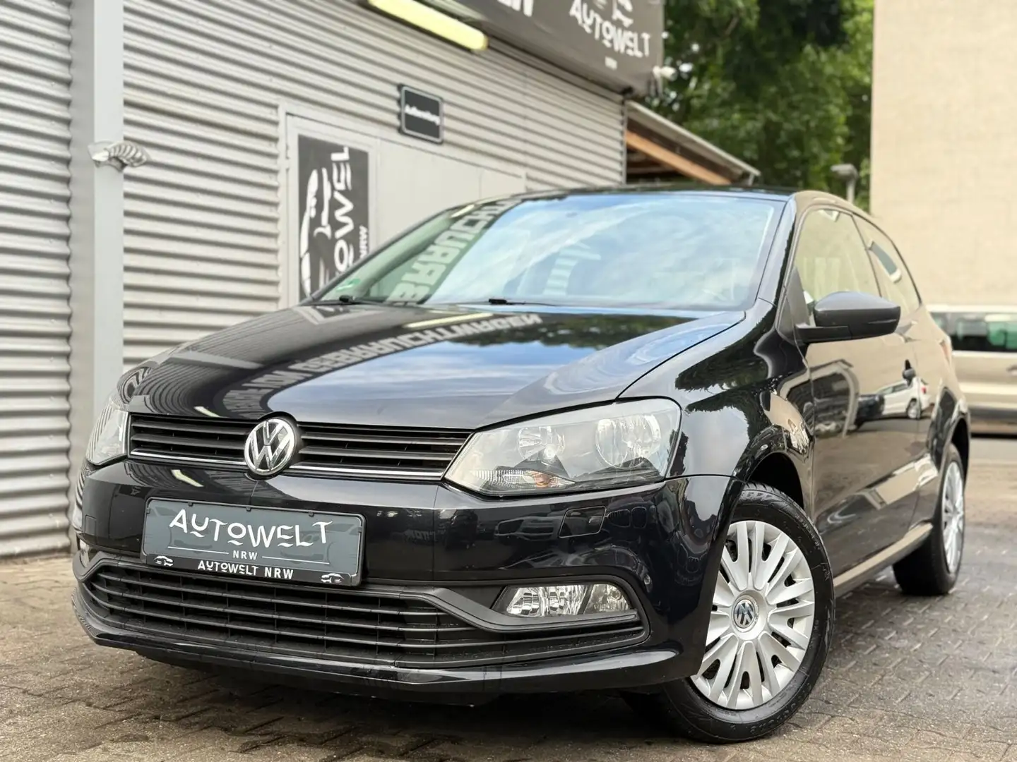 Volkswagen Polo V 1.0 Trendline *2-HAND*44KW*KLIMA*SITZHZ* Чёрный - 1