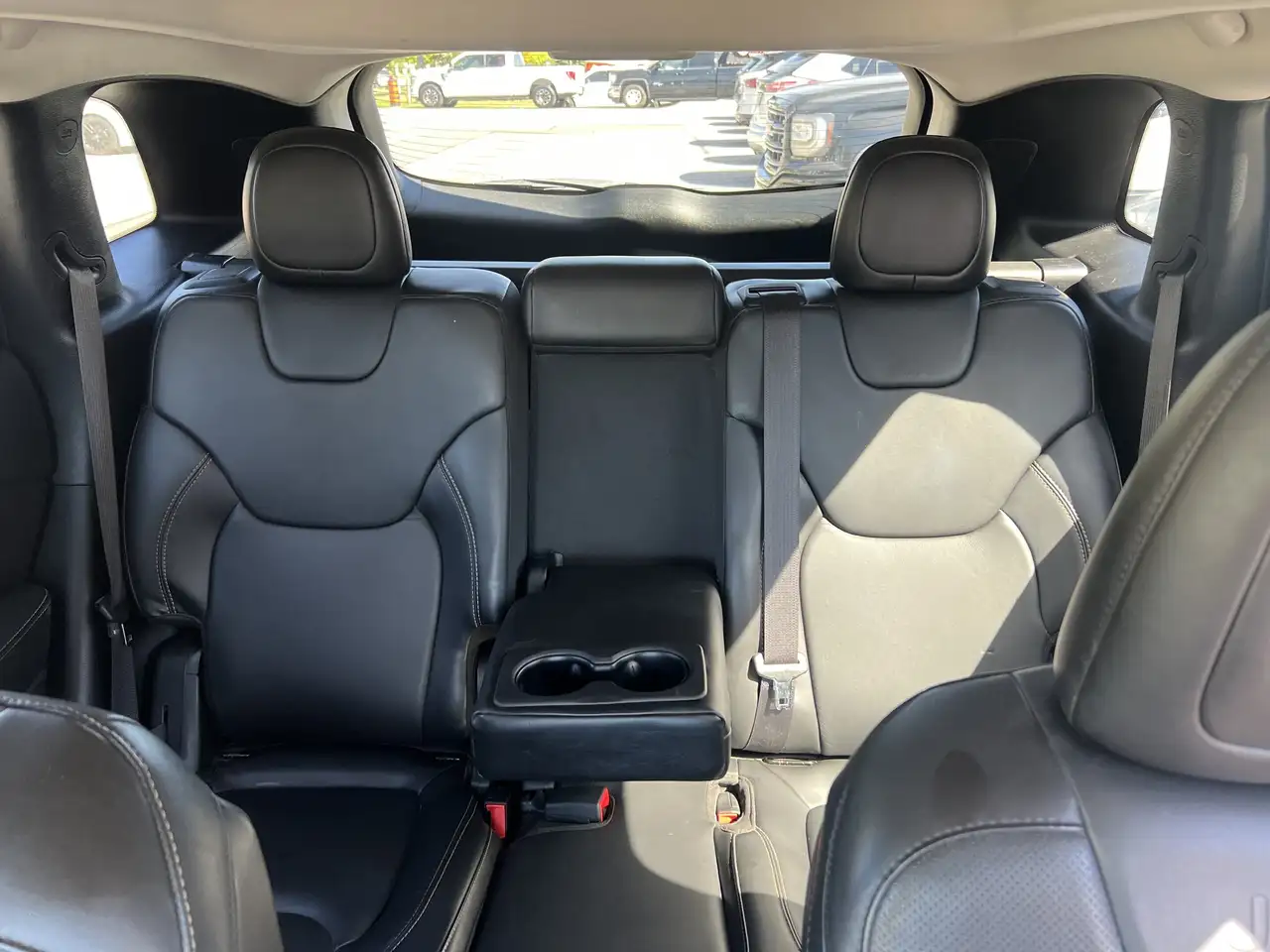 Jeep Cherokee photo Jeep Cherokee