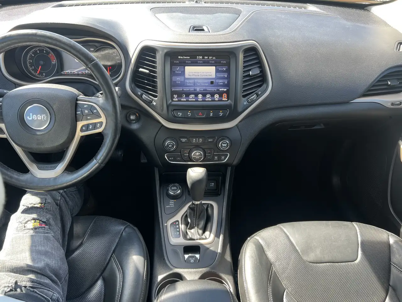 Jeep Cherokee photo Jeep Cherokee