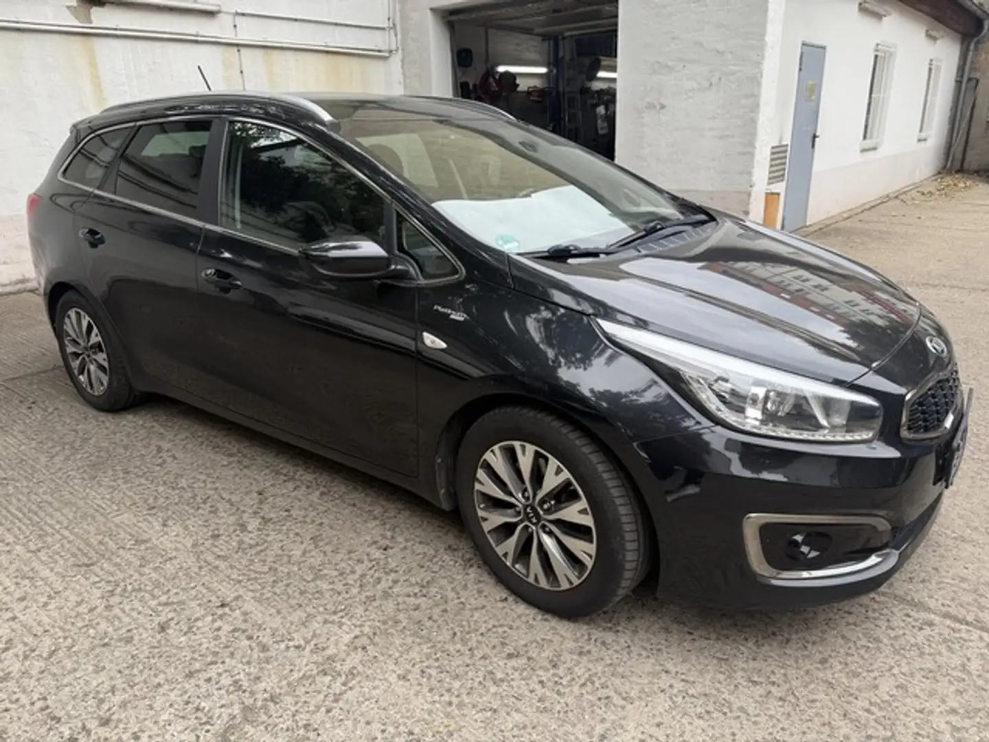 Kia Ceed / cee'd 1.6  Edition Platinum Navi Sportswagon Noir - 1