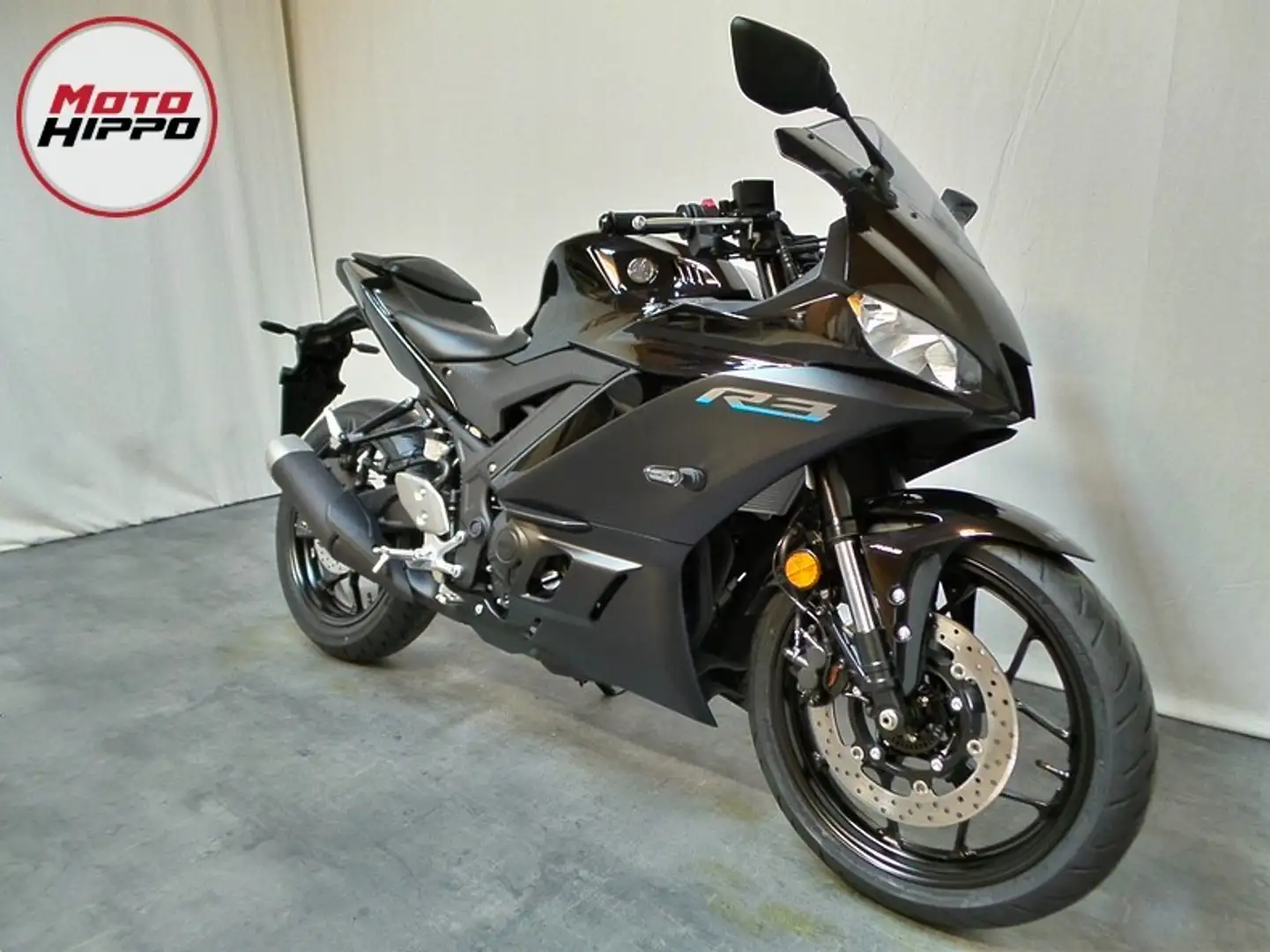 Yamaha R 3 Black - 2