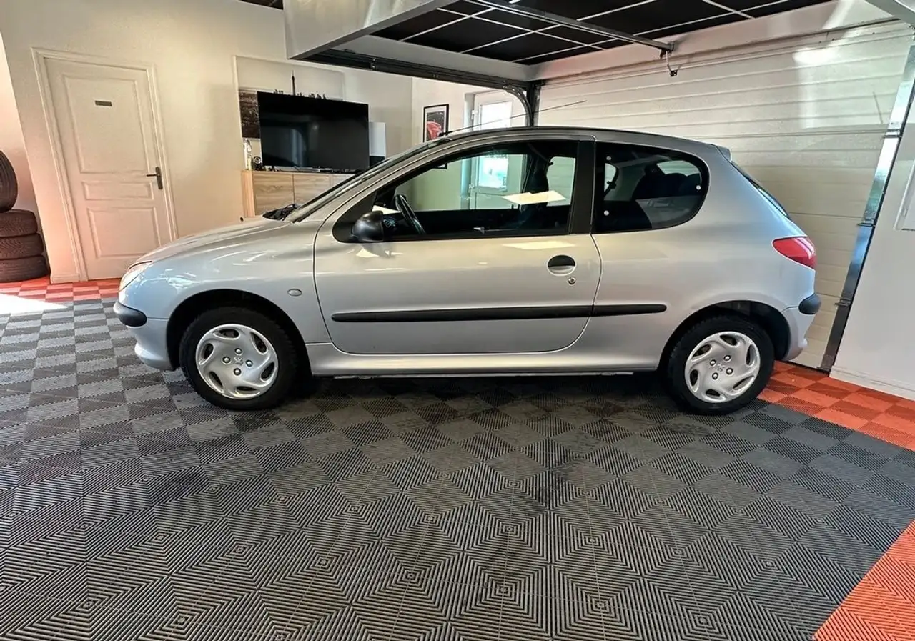 Peugeot 206 1.1i 60cv PRESENCE, foto 5
