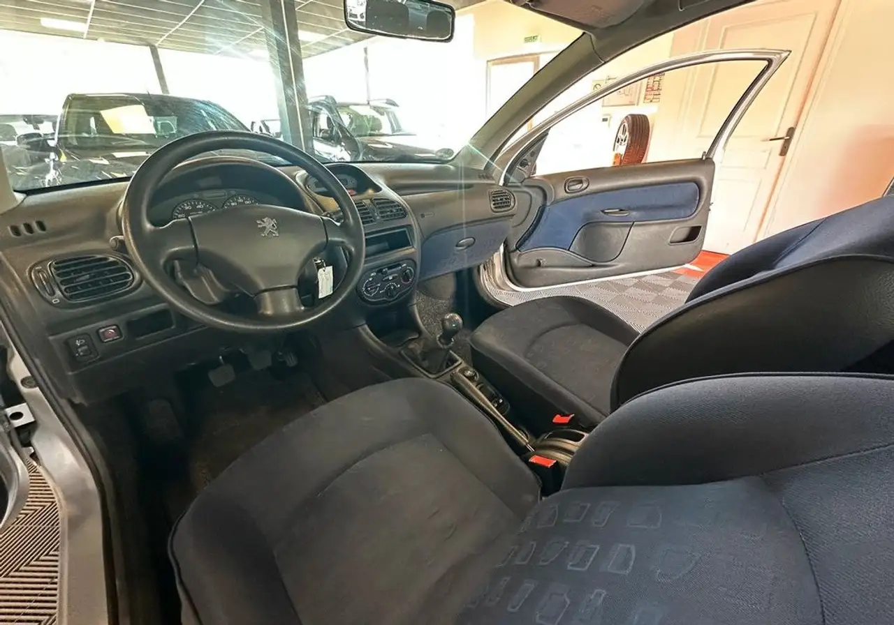 Peugeot 206 1.1i 60cv PRESENCE, foto 7