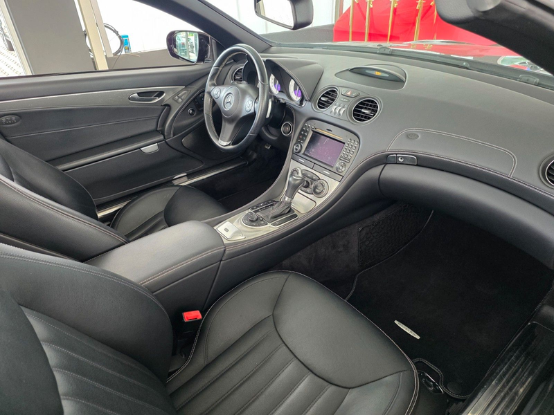 Mercedes-Benz SL 350 — photo 12