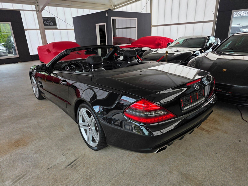 Mercedes-Benz SL 350 — photo 7