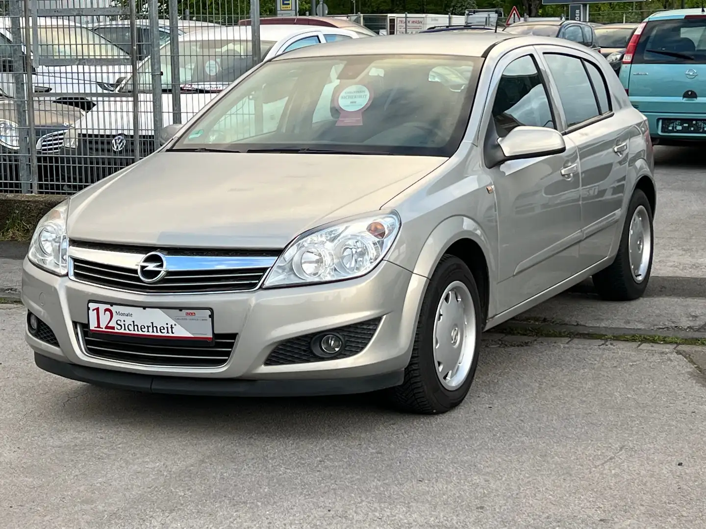 Opel Astra Edition  KLIMAAUTOMATIK GARANTIE Бежевий - 1