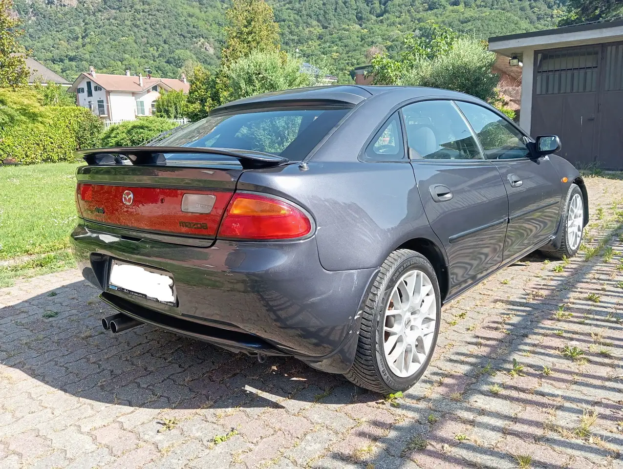 Mazda 323F Lantis 2.0 24v GT, foto 4