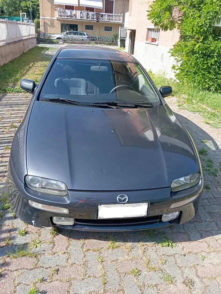 Mazda 323F Lantis 2.0 24v GT, foto 2