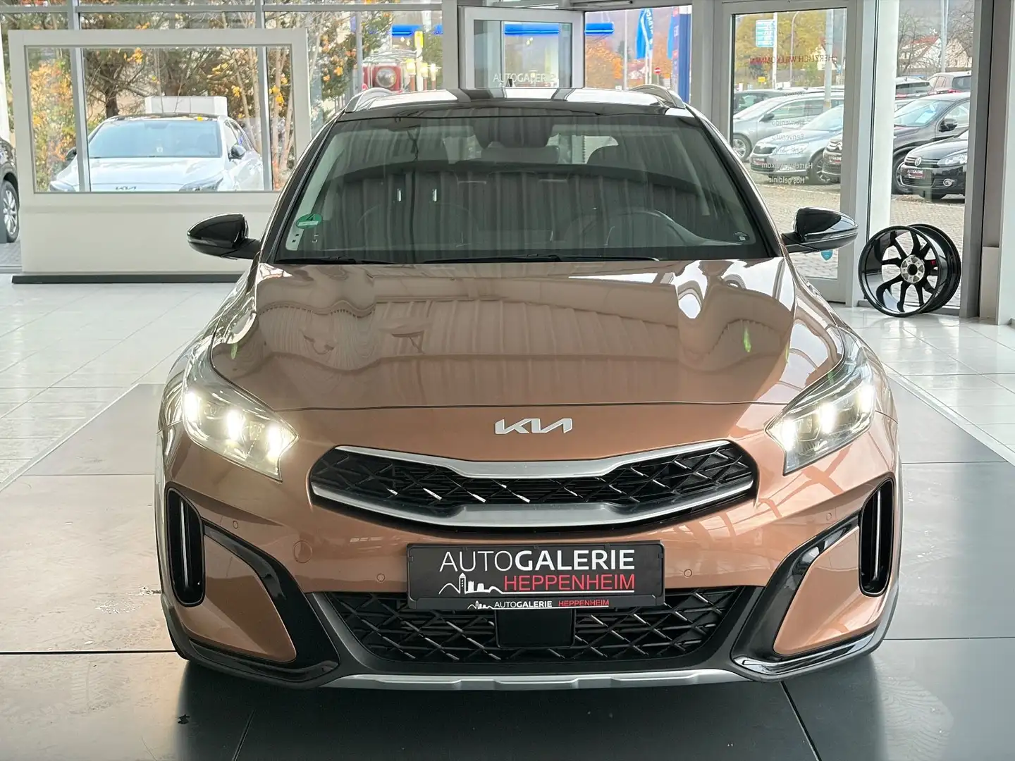 Kia XCeed Platinum Edition/AUT/NAV/LED/SHZ/R-KAM Brun - 2