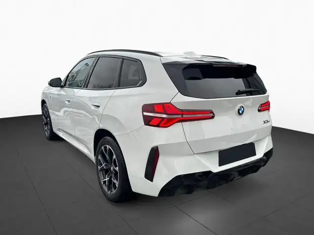 BMW X3 view 13