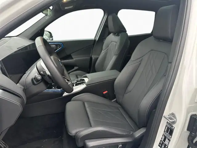 BMW X3 view 6