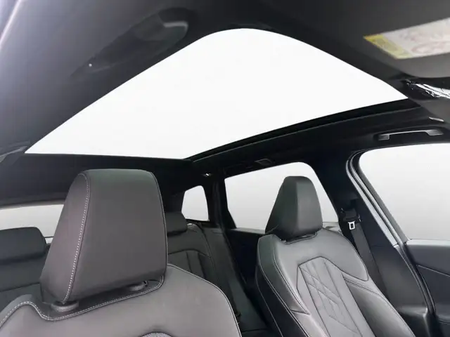 BMW X3 view 11
