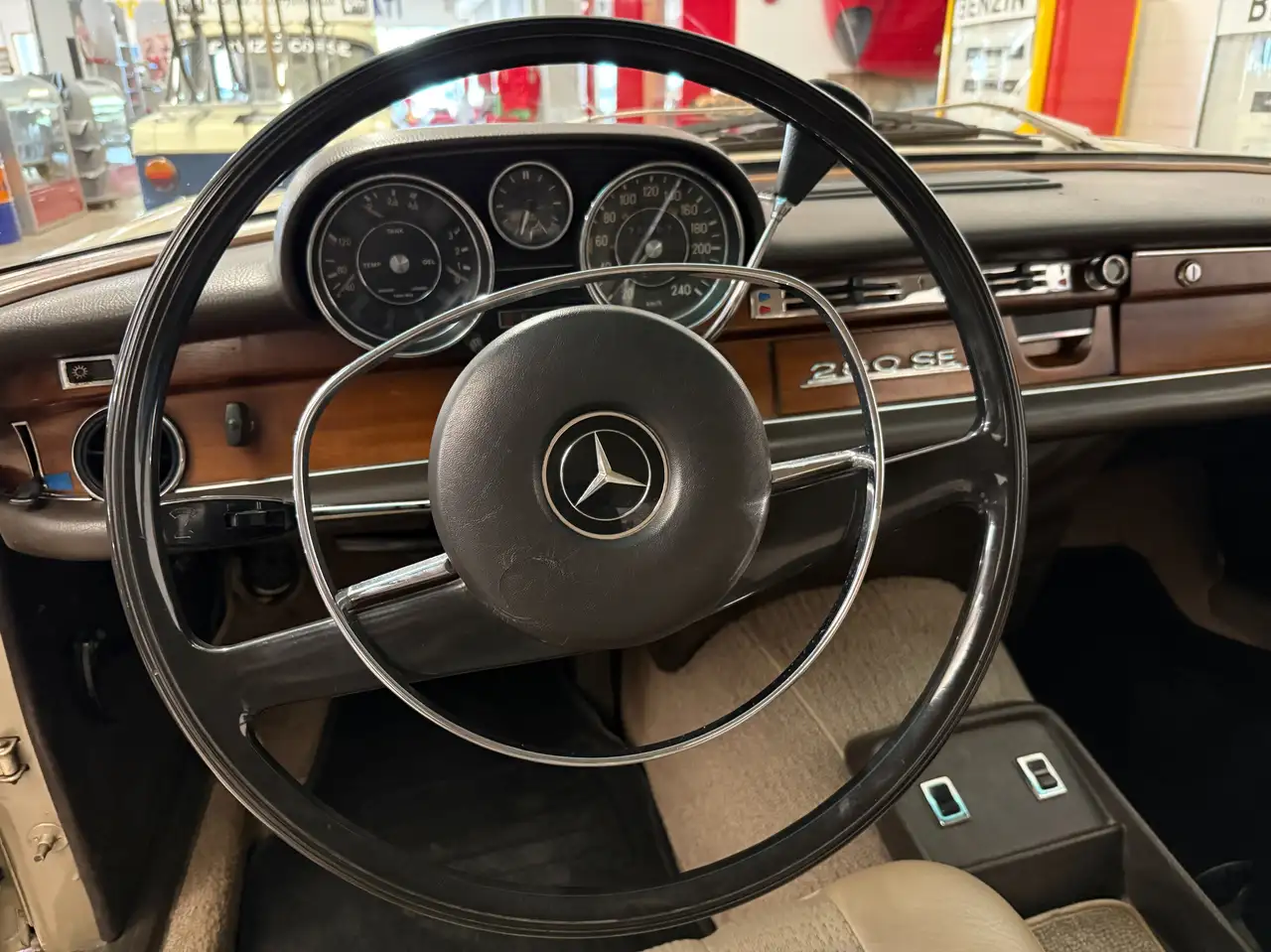 Mercedes-Benz 280 SE/8, foto 8