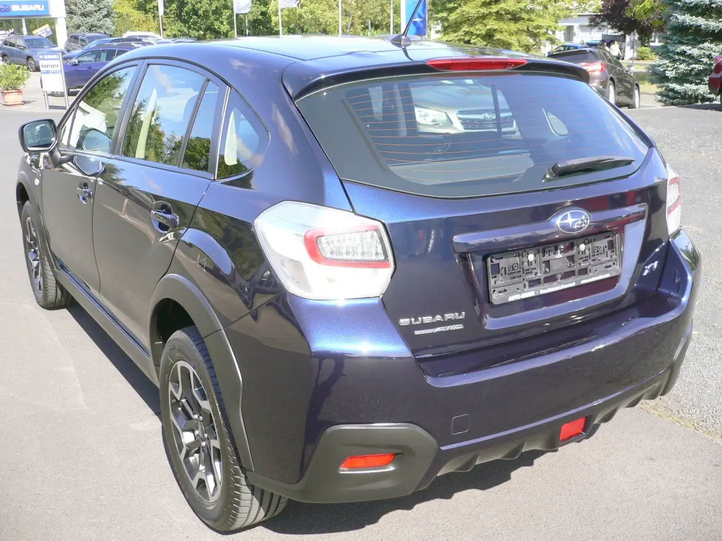 Subaru XV XV 2.0i Active mit Schaltgetriebe und Sitzheizung Bleu - 2