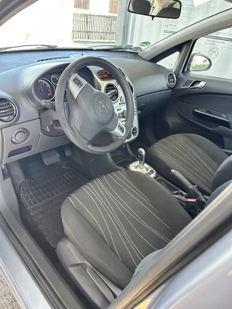 Opel Corsa 1.2 Enjoy Aut. - 2