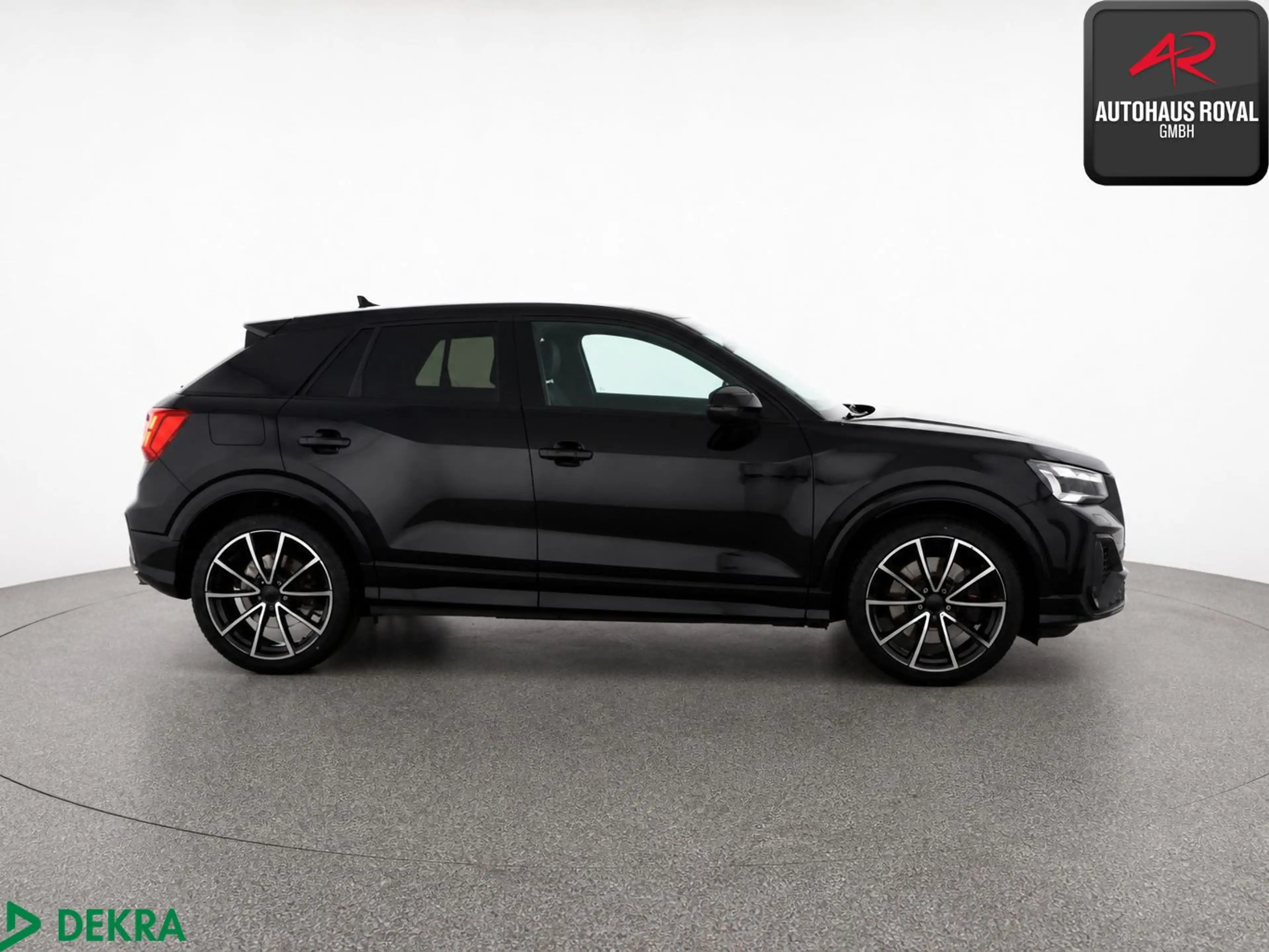 Audi SQ2 2.0 TFSI qu MATRIX,SONOS,PANO,KEYLESS,ACC,SH — photo 6