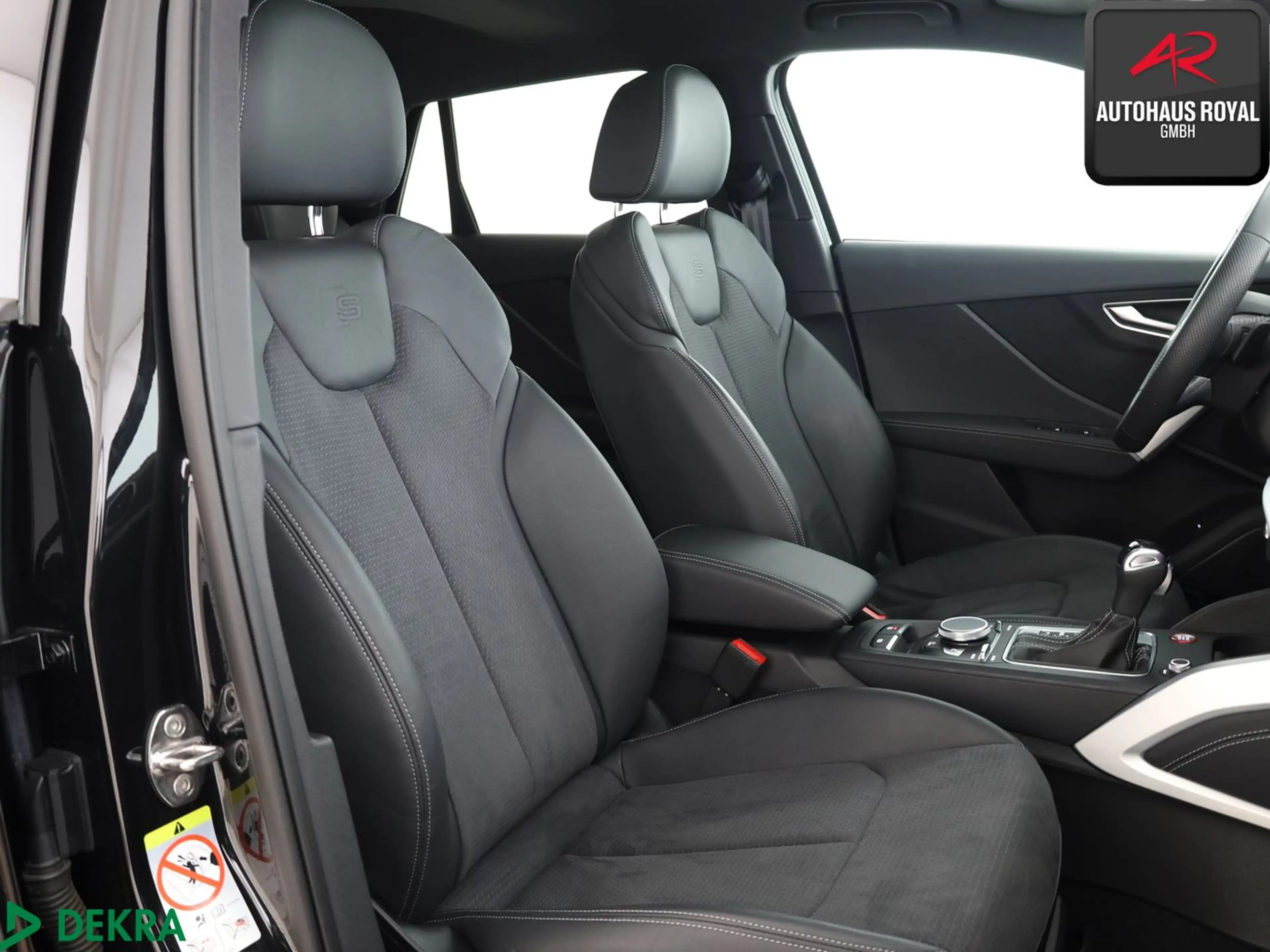Audi SQ2 2.0 TFSI qu MATRIX,SONOS,PANO,KEYLESS,ACC,SH — photo 11