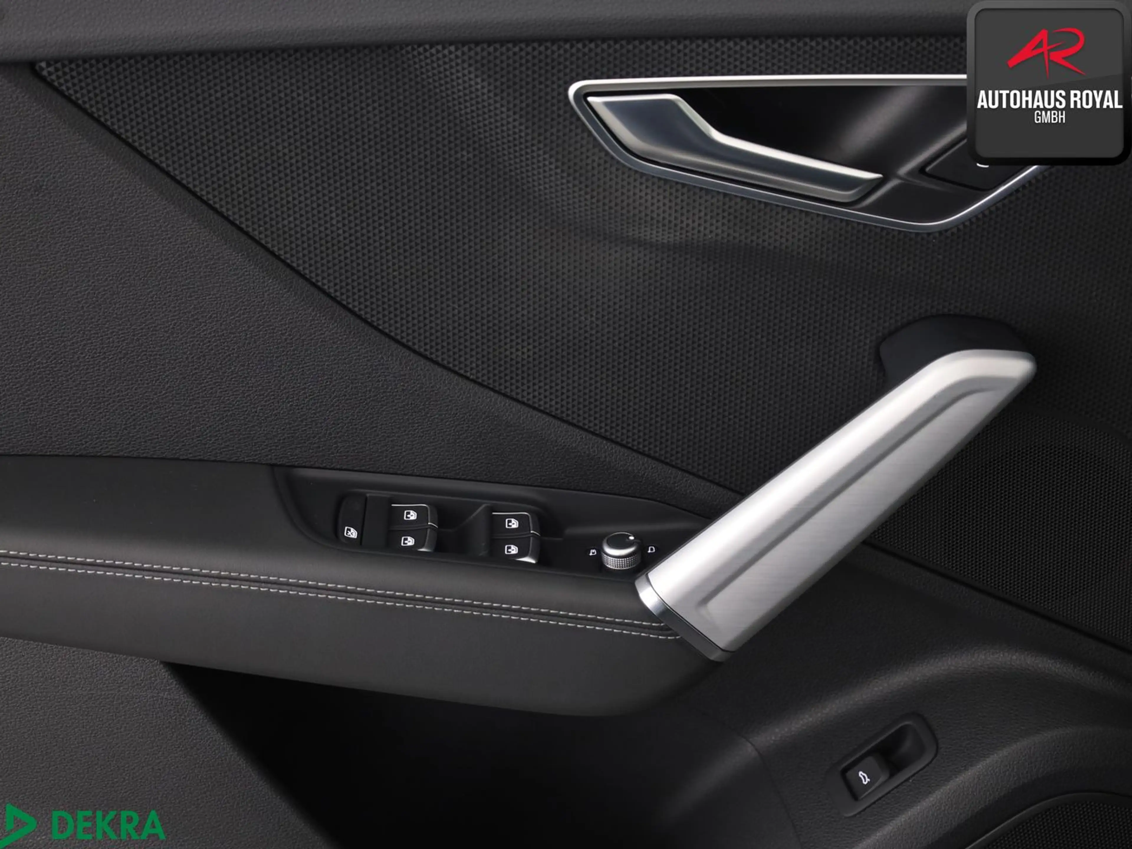 Audi SQ2 2.0 TFSI qu MATRIX,SONOS,PANO,KEYLESS,ACC,SH — photo 14