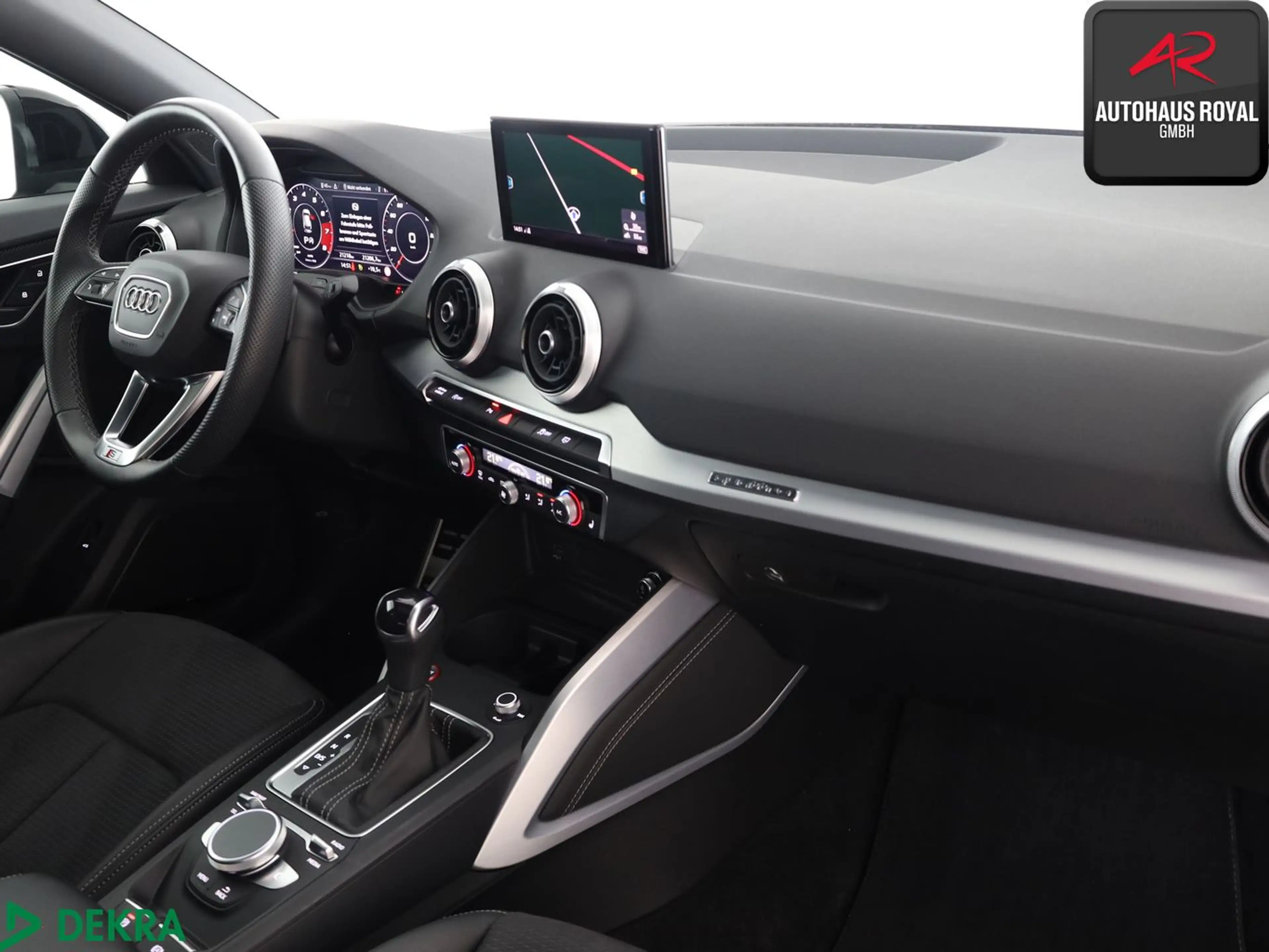 Audi SQ2 2.0 TFSI qu MATRIX,SONOS,PANO,KEYLESS,ACC,SH — photo 10