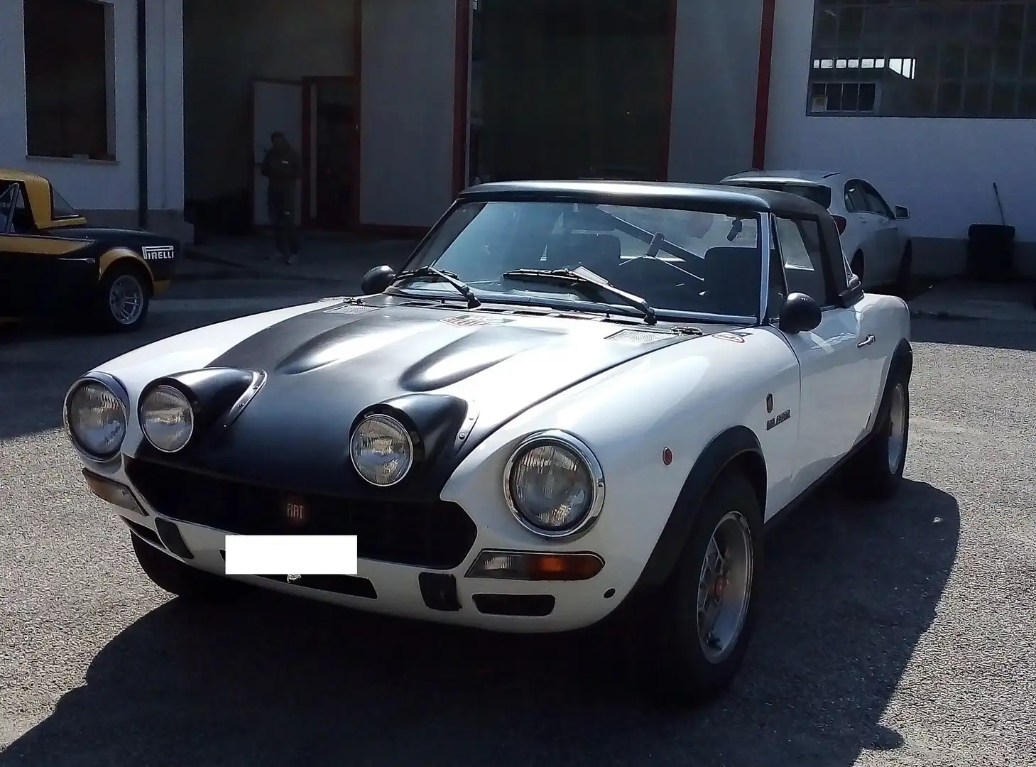 Fiat 124 Spider ABARTH GR. 3 Bianco - 1