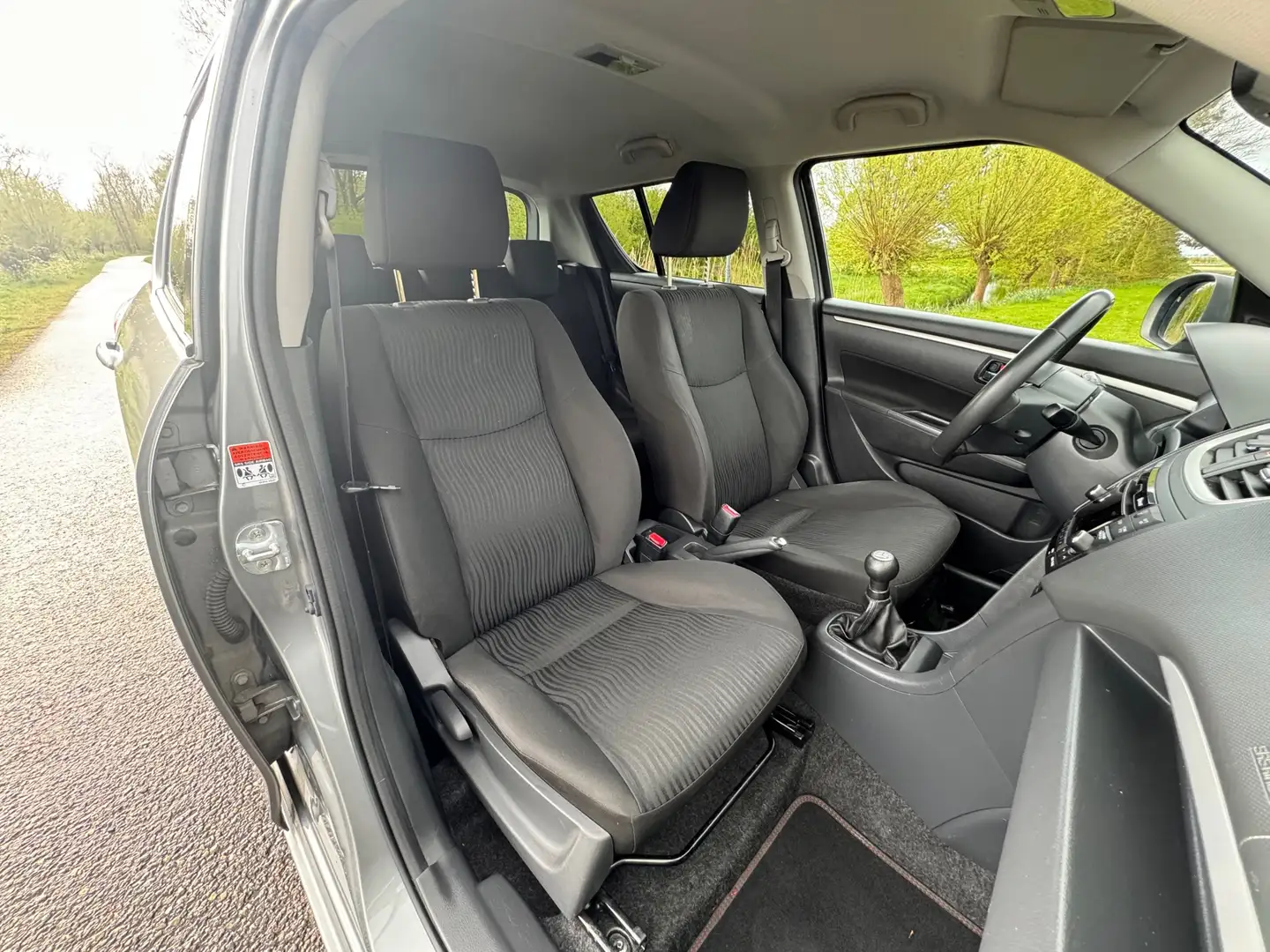 Suzuki Swift 1.2 Exclusive 5 deurs Perfect Onderhouden Stoelver Grey - 2