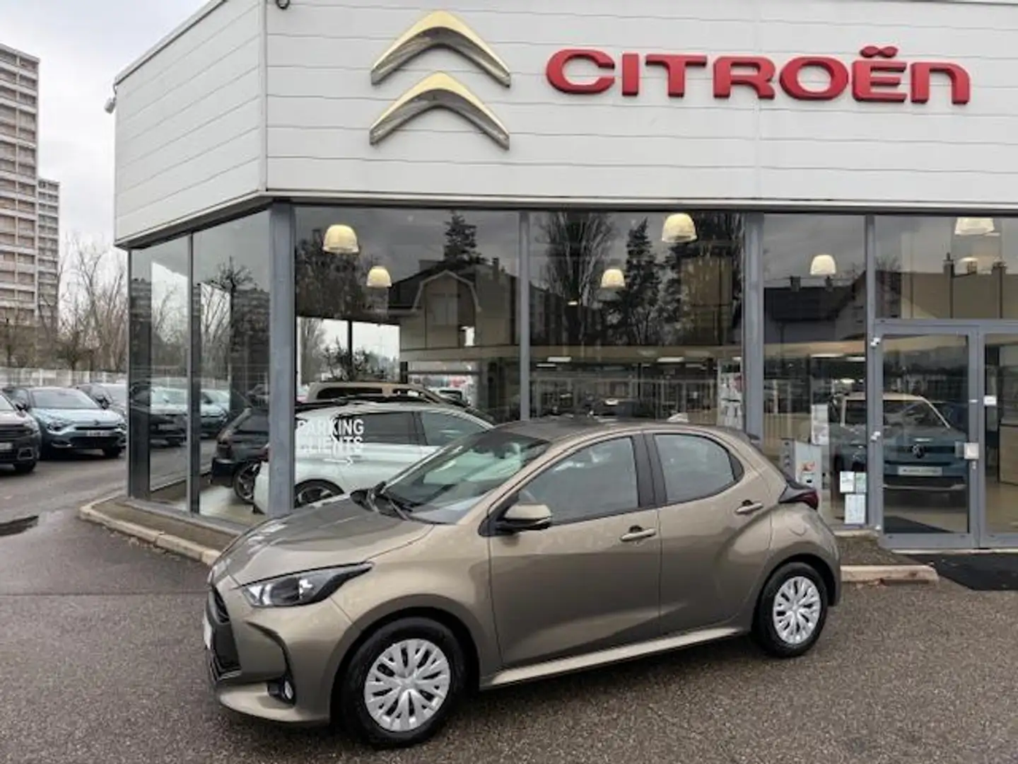 Toyota Yaris HYBRIDE 116 DYNAMIC BUSINESS Bronze - 1
