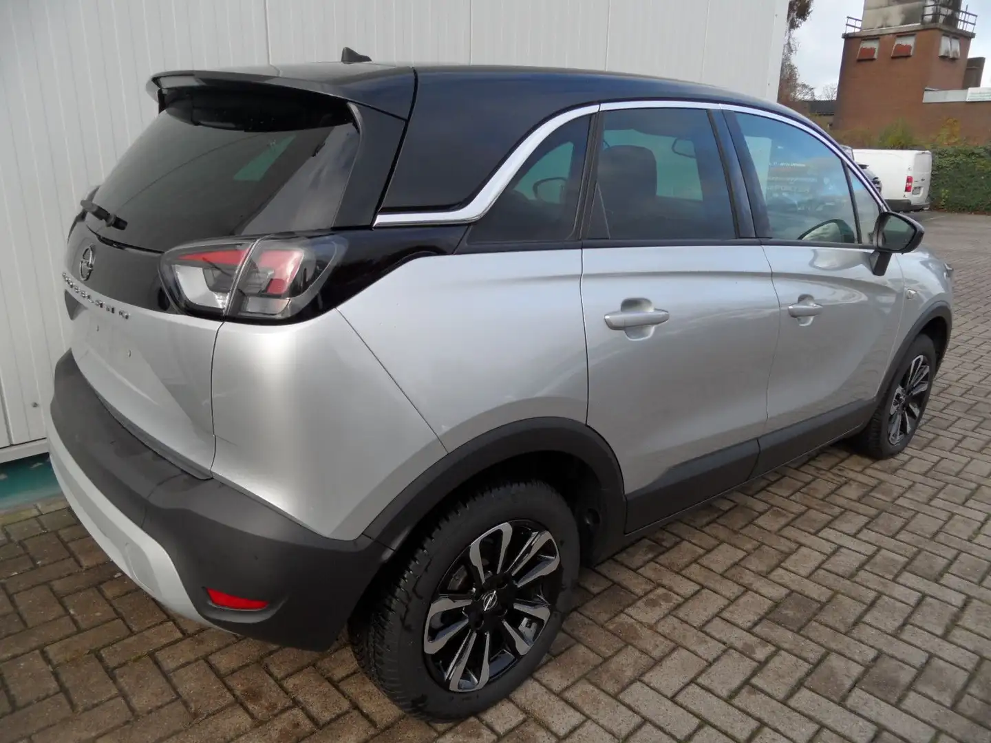 Opel Crossland X Crossland 1,2 Elegance+Navi+Kamera+Automatik Silber - 2
