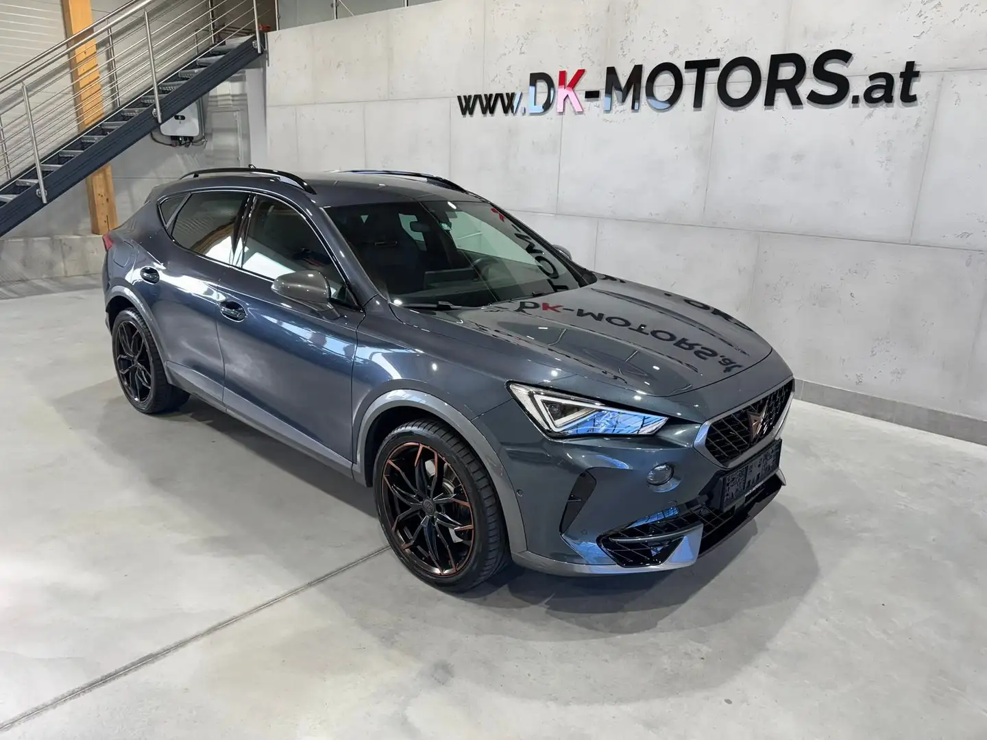 CUPRA Formentor VZ 4Drive DSG/RFK/ACC/DCC/Schalensitze/LED/19"/AHK Grau - 2