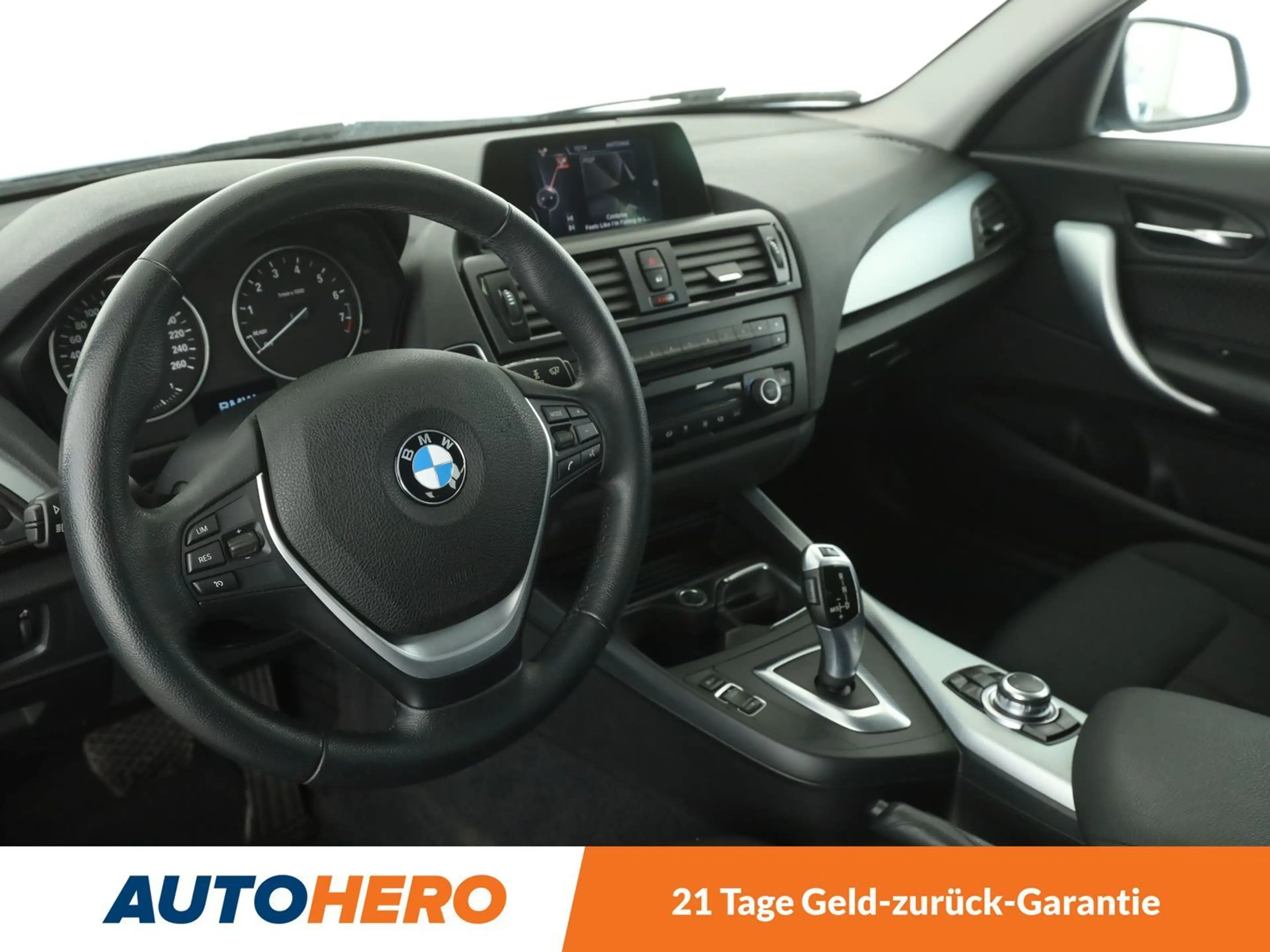 BMW 125 125i — photo 11