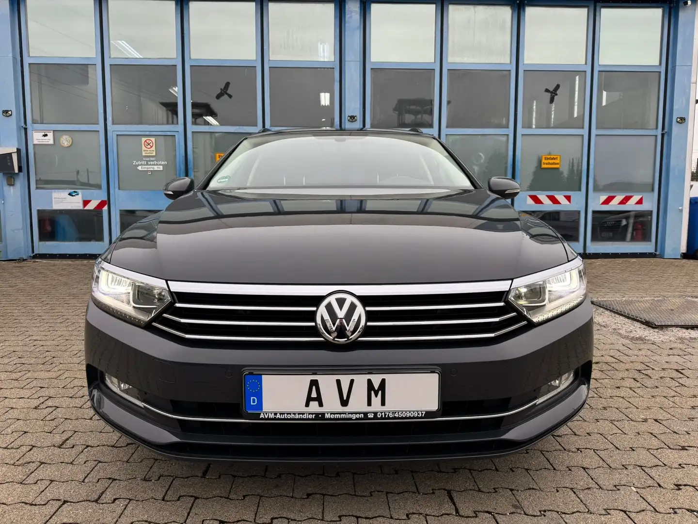 Volkswagen Passat Variant Comfortline Automatik, Navi, LED, AHK Grau - 2