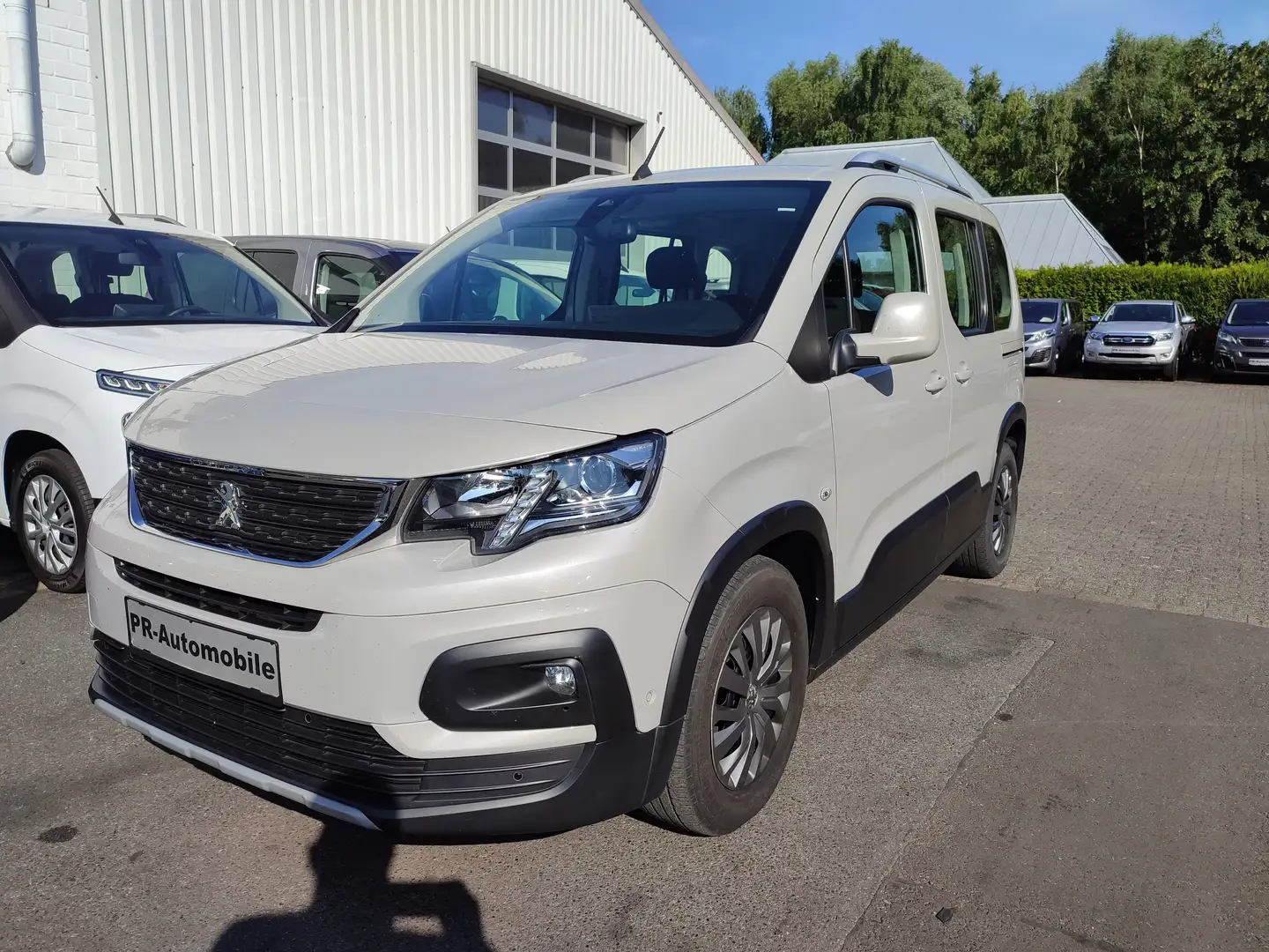 Peugeot Rifter PureTech 130 L1 EAT8 Allure Klimaaut/Navi+Cam Beige - 1