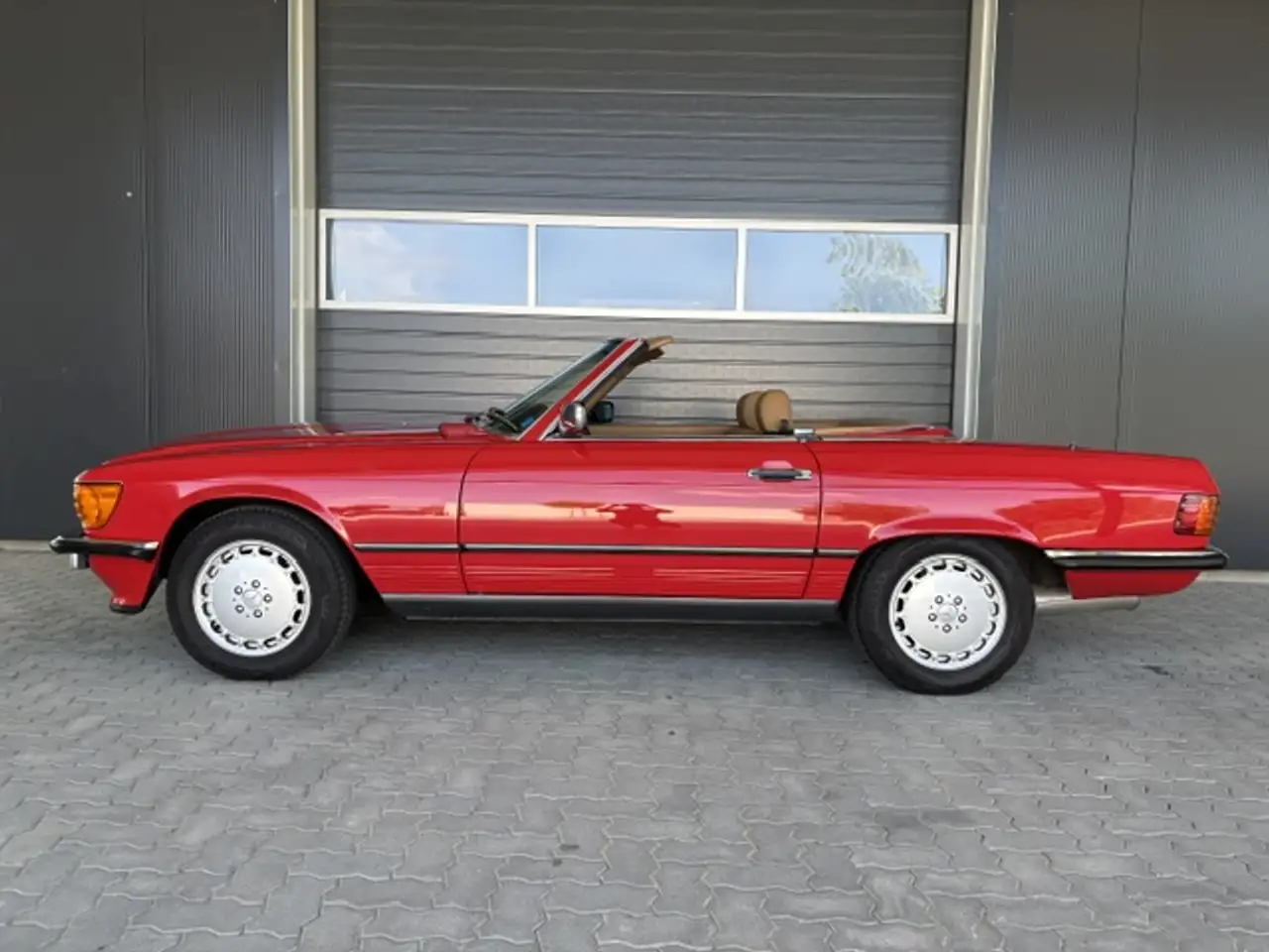 Mercedes-Benz SL 560 W107_ R107, foto 4