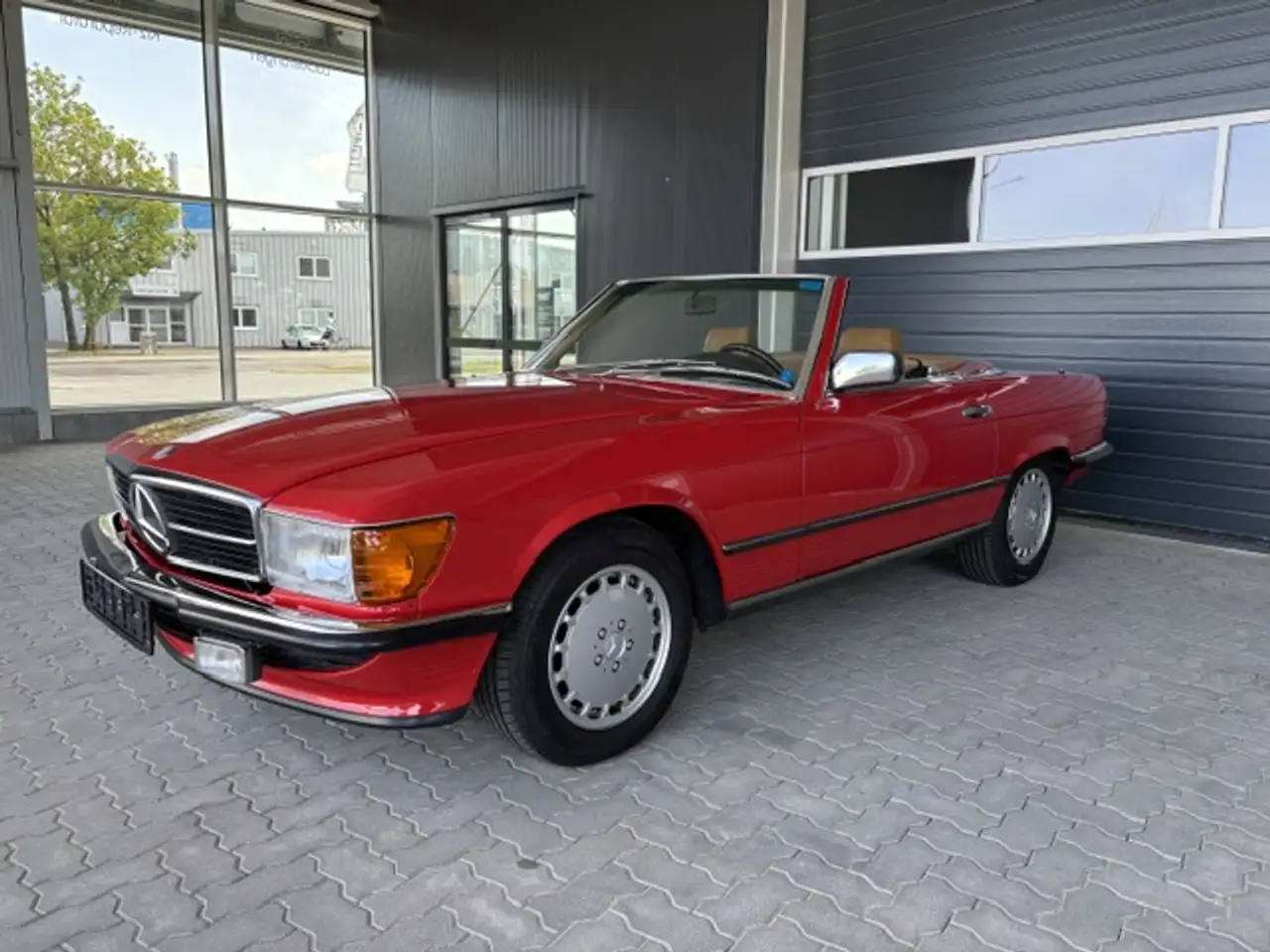 Mercedes-Benz SL 560 W107_ R107, foto 3