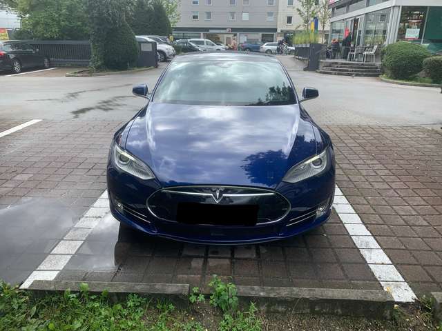 Tesla Model S Model S 85D Allradantrieb