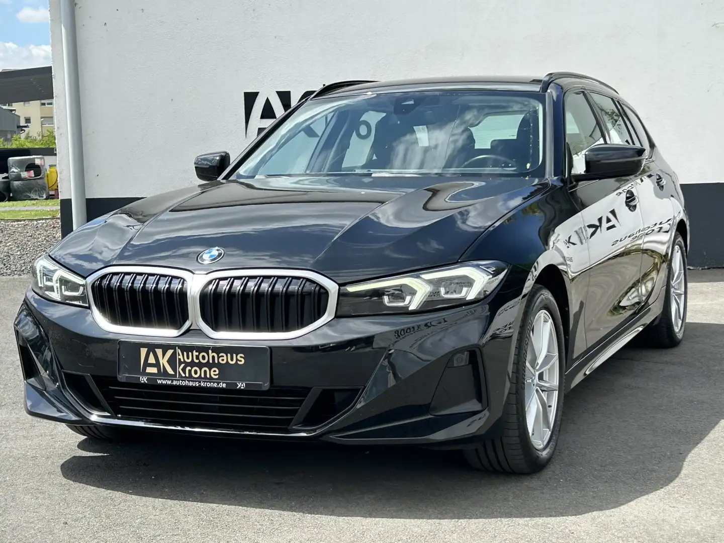 BMW 320 d Mild Hybrid xDrive *FACELIFT*CURVED* LED*SHZ*NAV Nero - 2