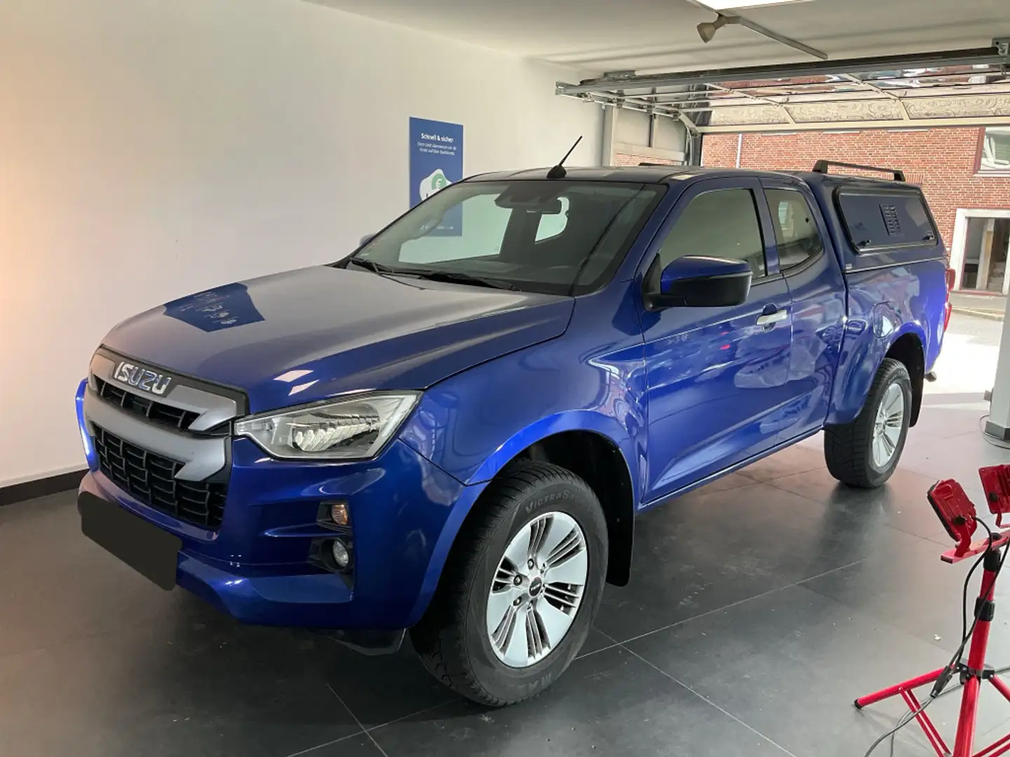 Isuzu D-Max Space Cab 4WD L Automatik Hardtop PDC Azul - 1