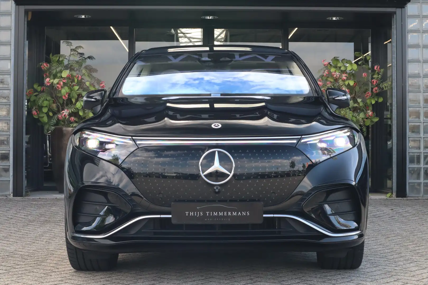 Mercedes-Benz EQS SUV 450 4MATIC | AMG-Line, Massage, Achterasbesturing, Schwarz - 2