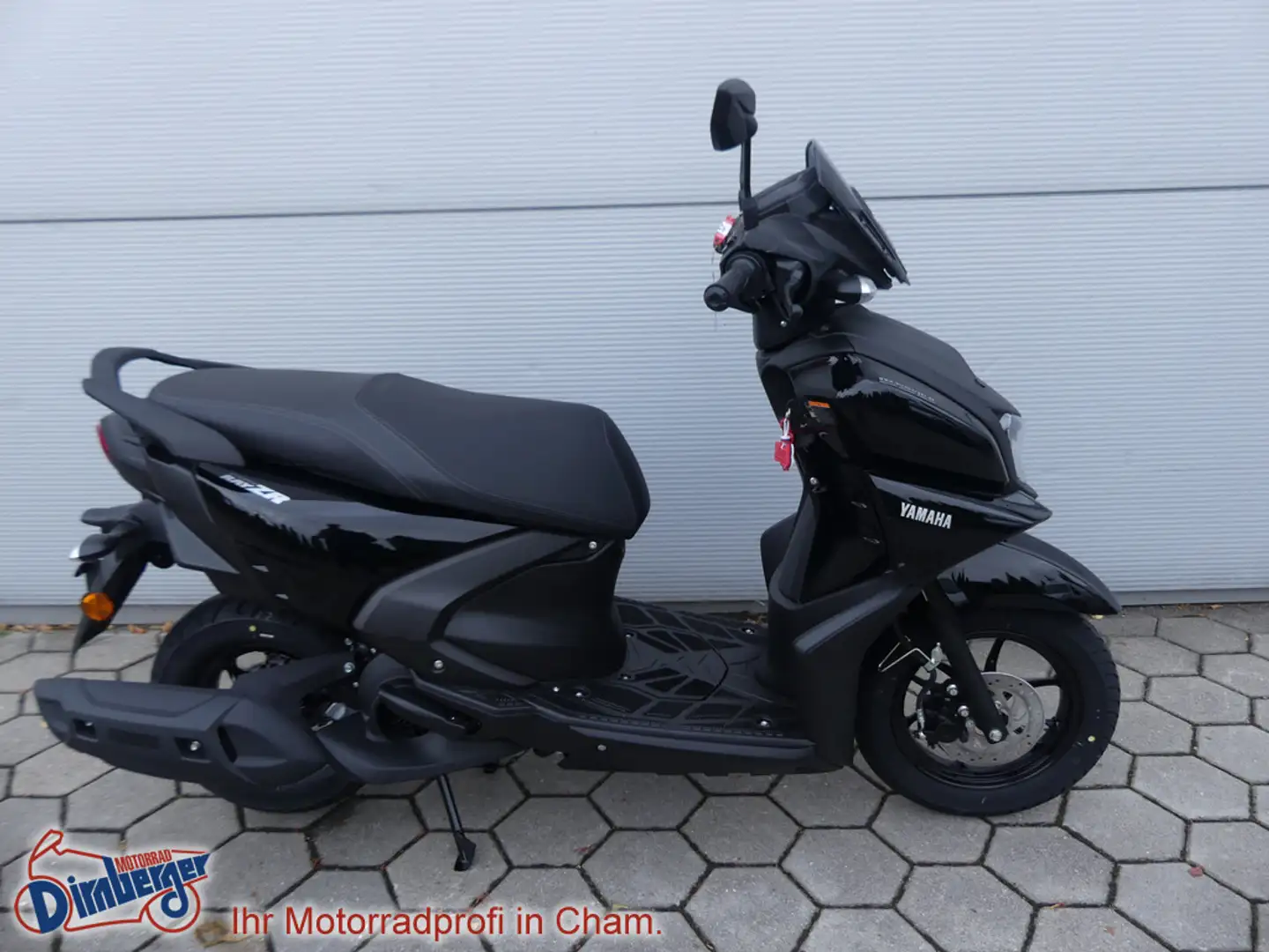 Yamaha RayZR 125 Zwart - 1