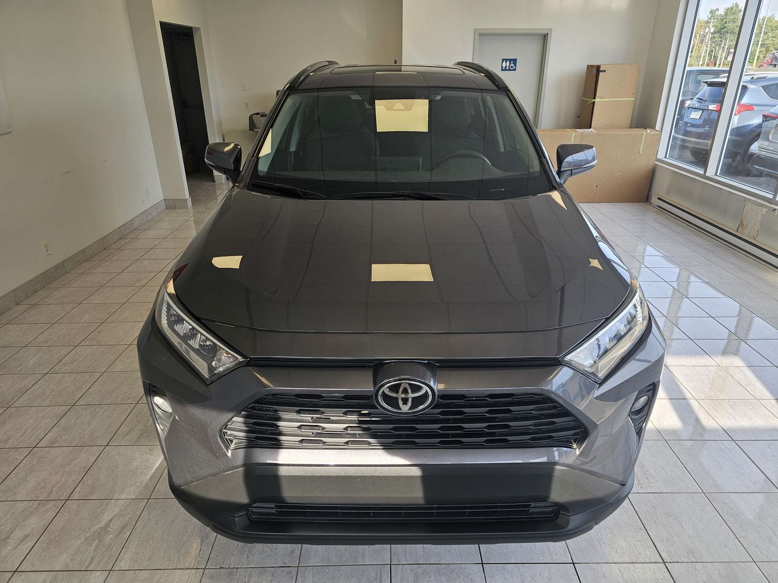 2021 Toyota RAV4 XLE AWD — снимка 1