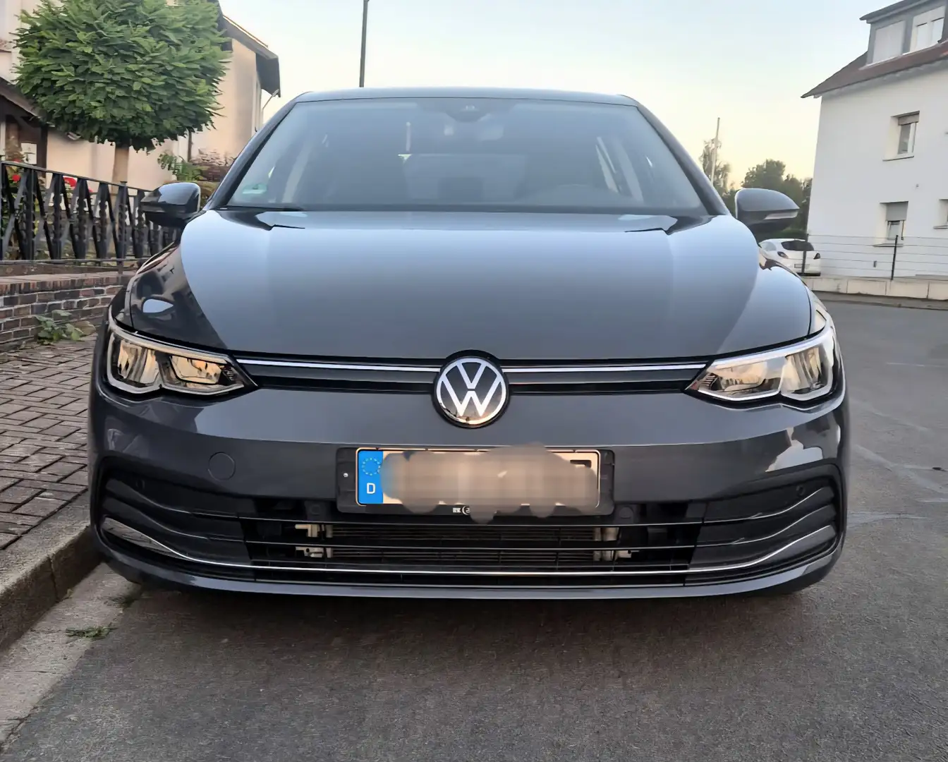 Volkswagen Golf Active Grau - 1
