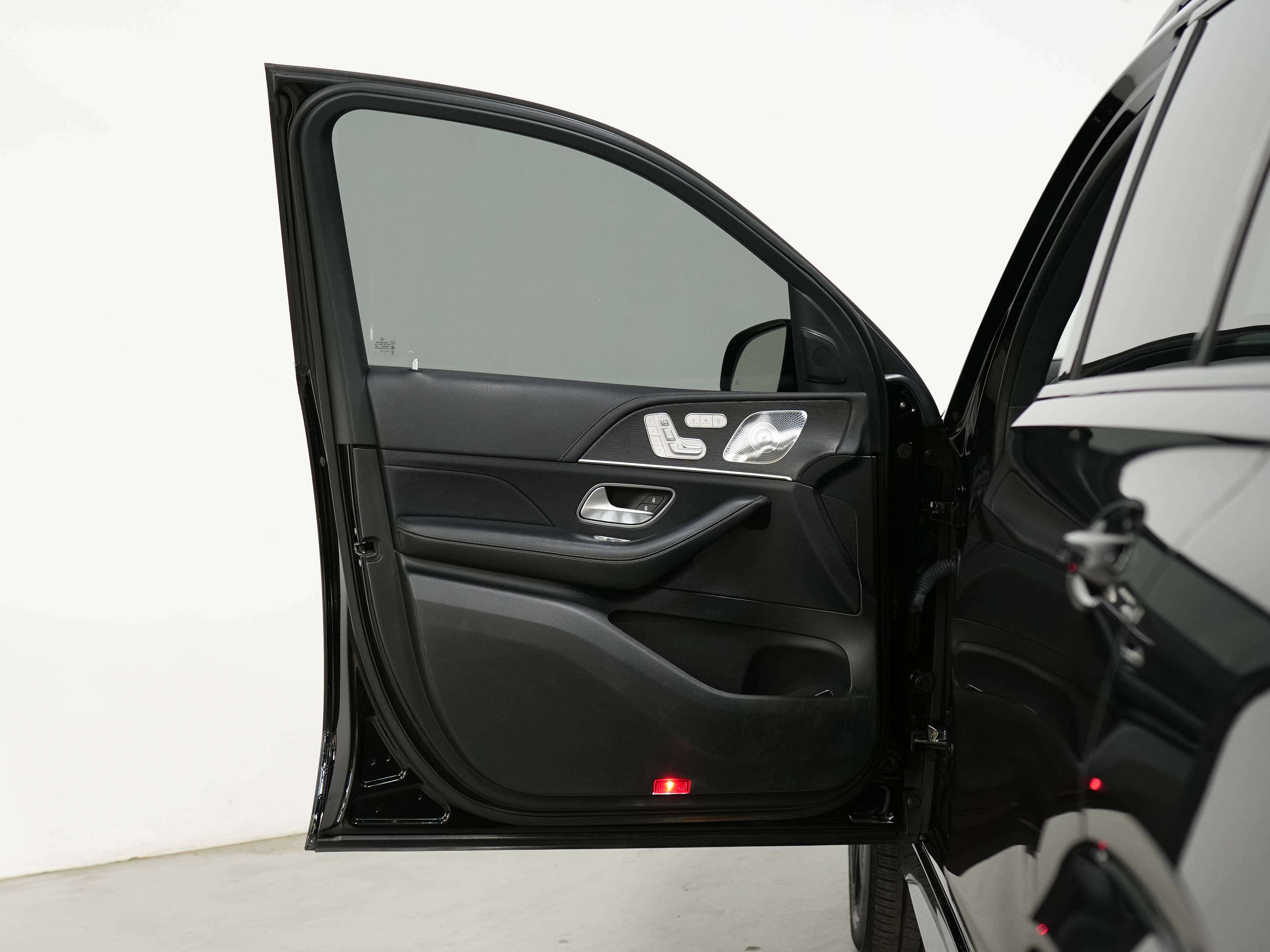 used 2023 Mercedes-Benz GLE car, priced at $69,900