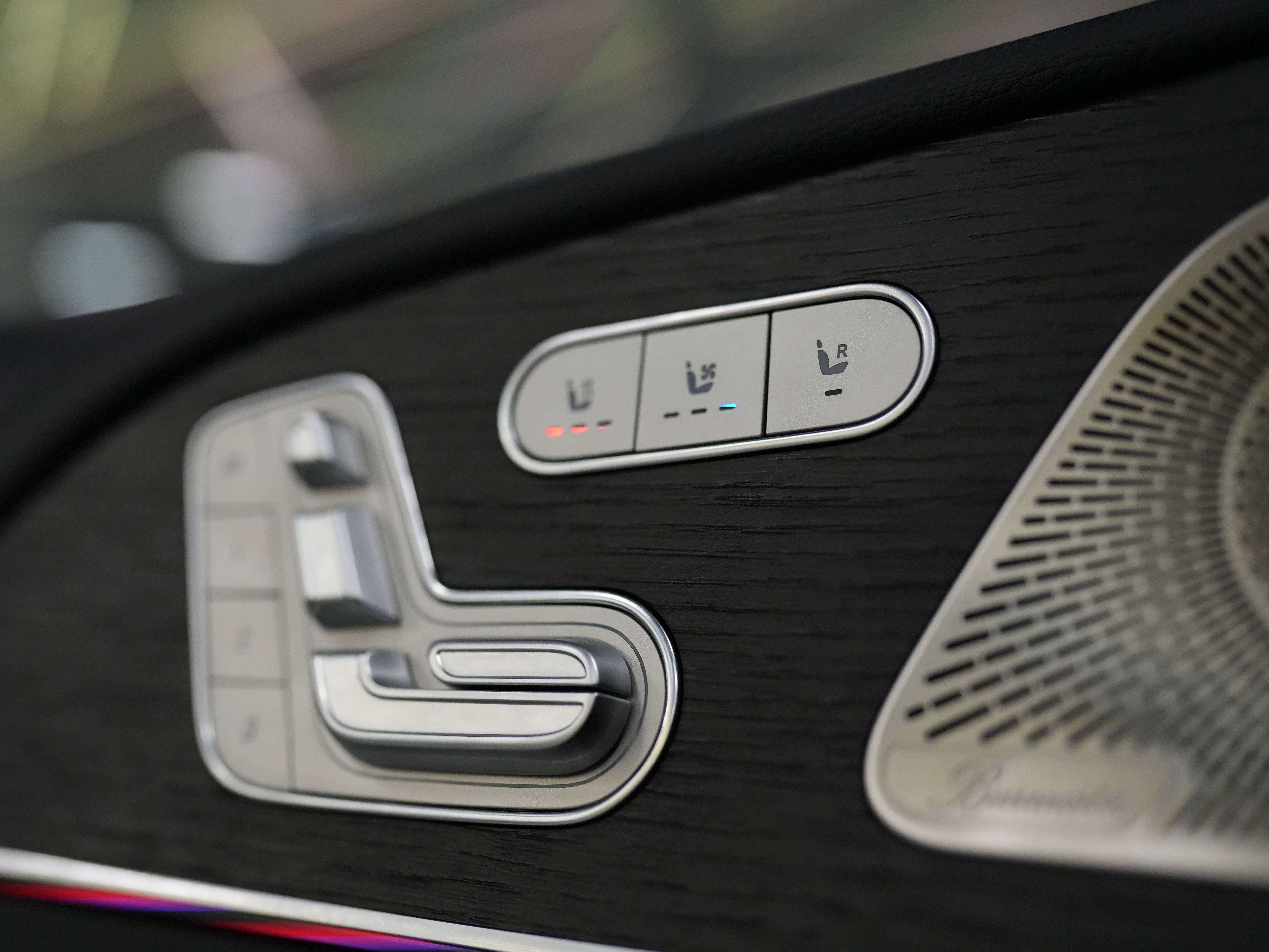 used 2023 Mercedes-Benz GLE car, priced at $69,900