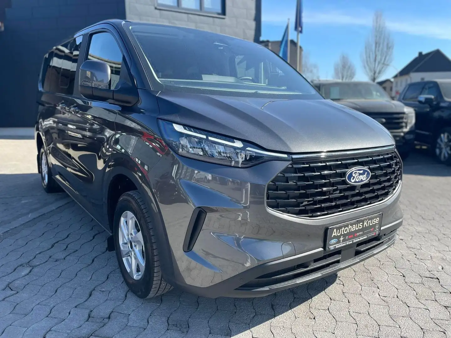 Ford Tourneo Custom 2.0 EcoBlue 100kW 320 L1 Trend Grigio - 1