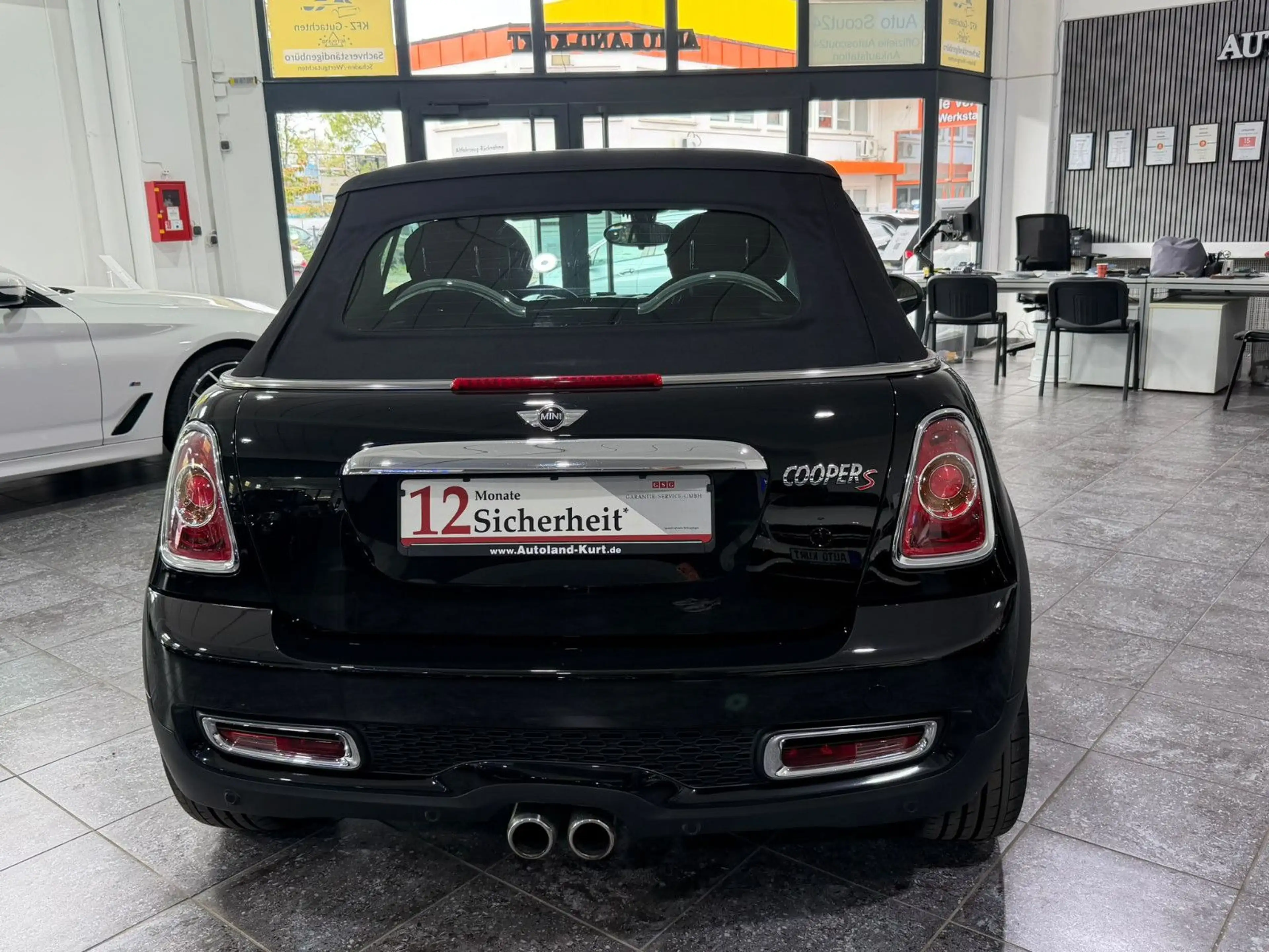 MINI Cooper S Cabrio *lederBraun*Navi*Xenon*PDC*Shz*WR — photo 7