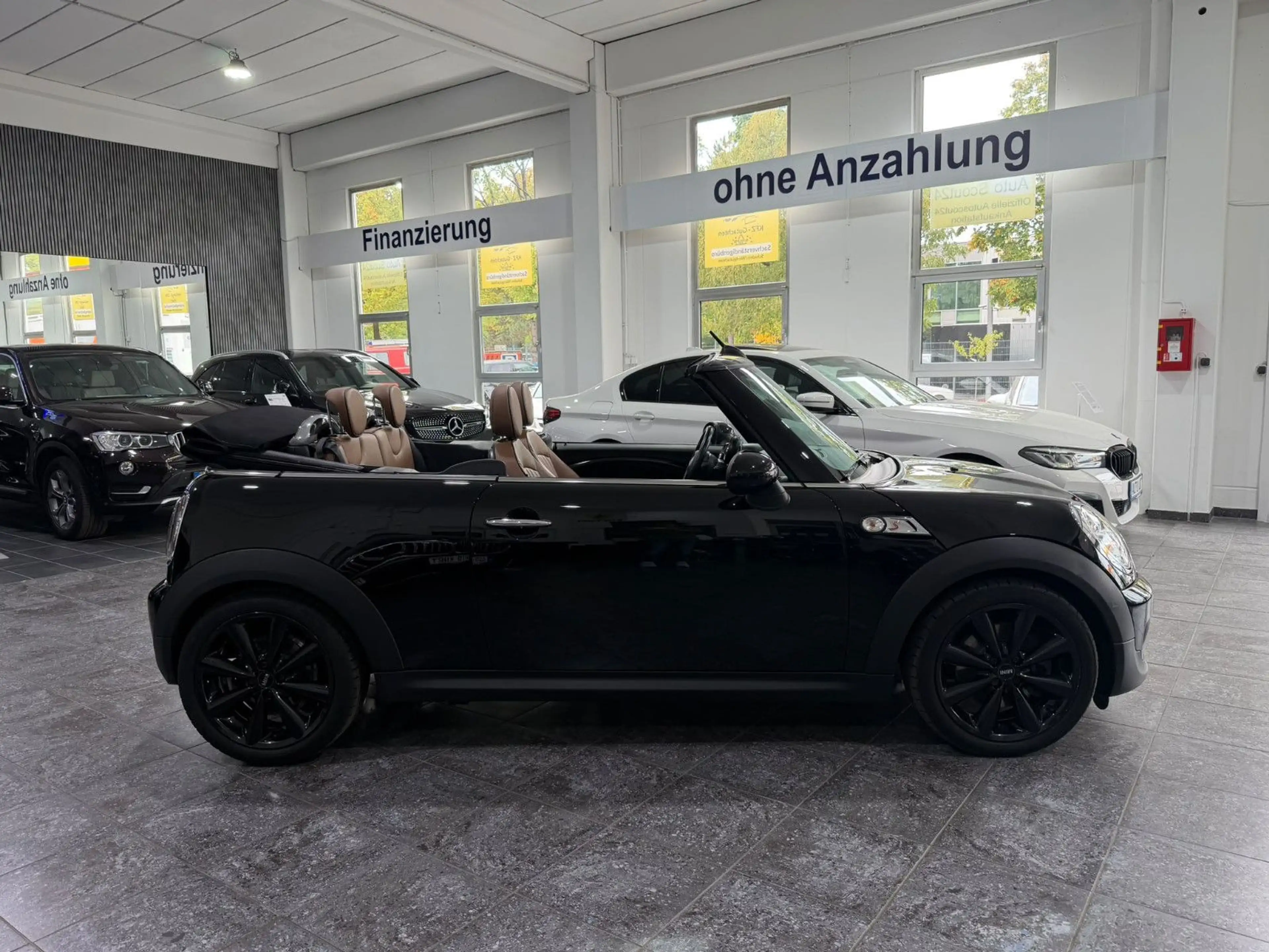 MINI Cooper S Cabrio *lederBraun*Navi*Xenon*PDC*Shz*WR — photo 12
