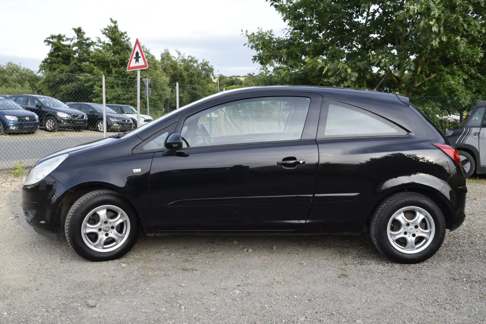 Opel Corsa CATCH ME/KLIMA/TÜV  BIS 2026 Schwarz - 2